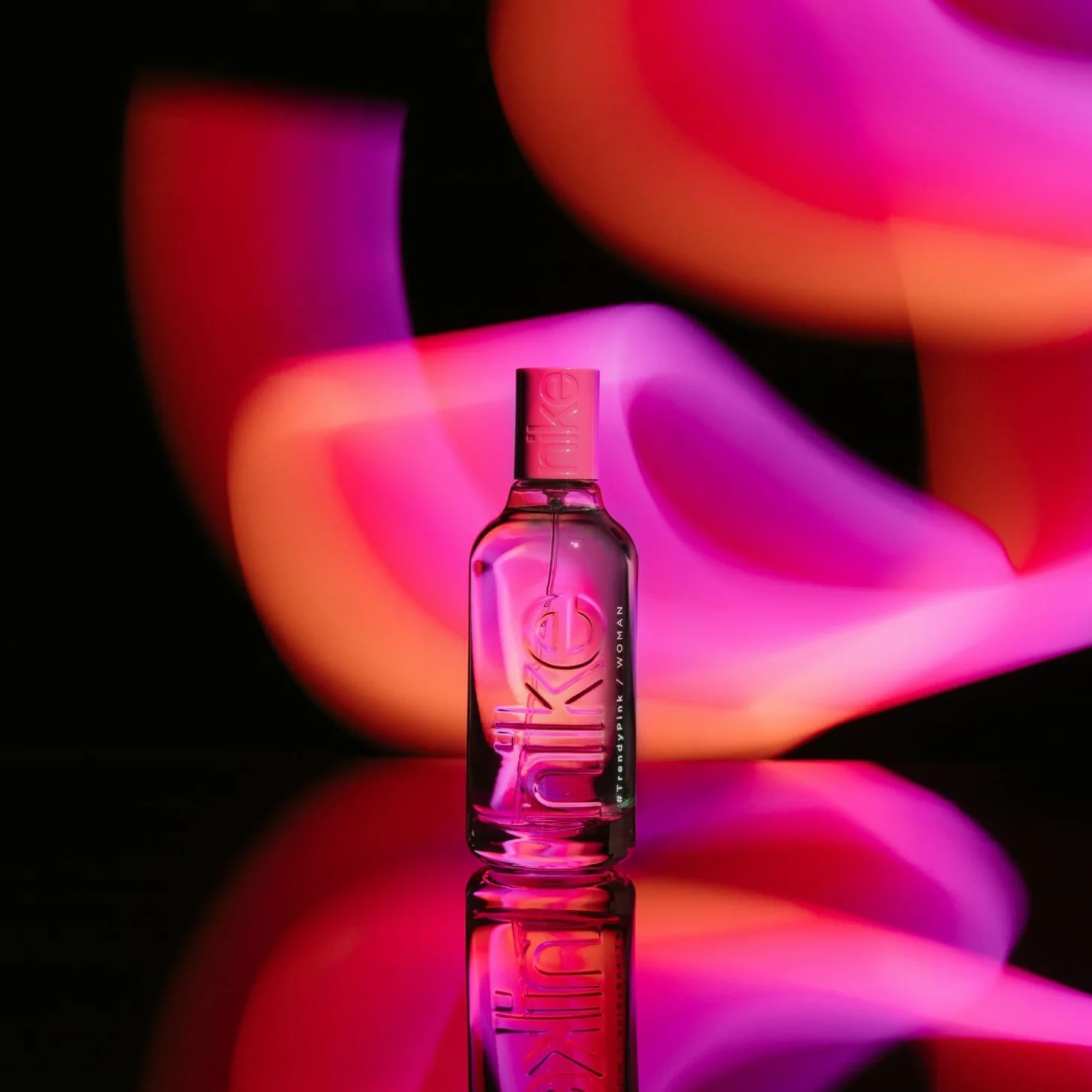 NIKE Colonia 100 ml + Gel de Baño 75 ml + Crema Corporal 75 ml Estuche Regalo Mujer Eau de Toilette Floral Fresca Larga Duración