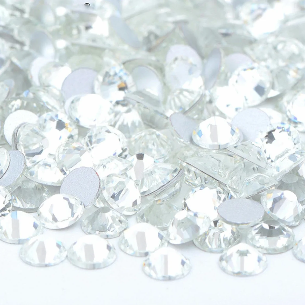 Bulk 100 Gross SS6 8 10 12 16 20 30 Diamantes de imitación de Cristal con Parte Posterior Plana Negra Pegamento para decoración de uñas en Piedra Strass-01 Clear-ss20 100gr 14400pcs