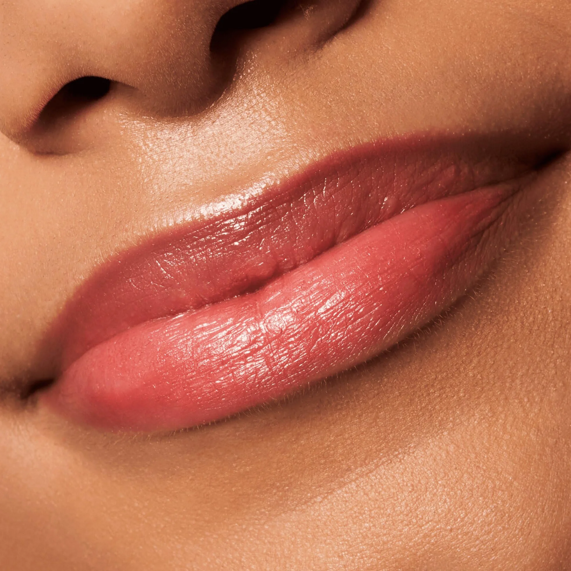 Essence perfilador de labios soft & precise larga duración color intenso 0.78g
