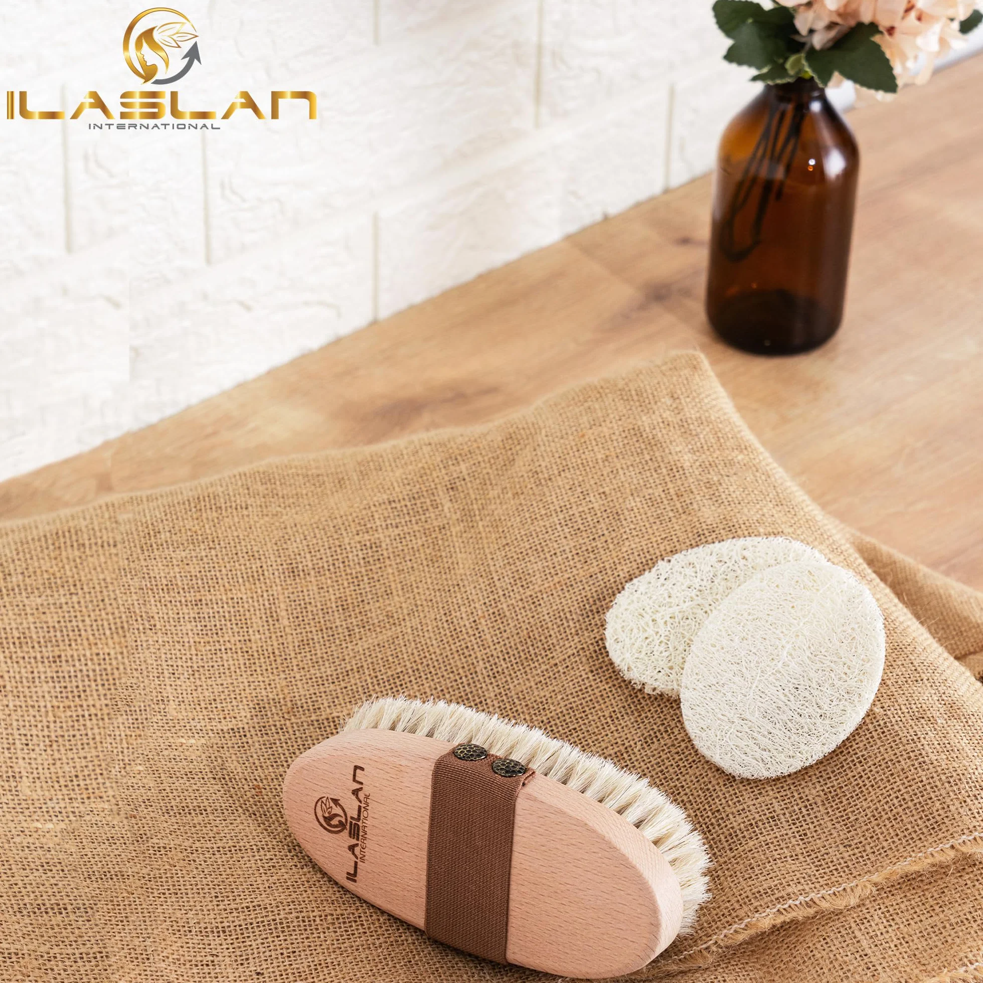 Cepillo corporal de cepillado en seco, exfoliante y limpieza natural de pelo de caballo | Cepillado de piel seca con 2 almohadillas de exfoliación facial de lufa natural | Cerdas suaves para frotar