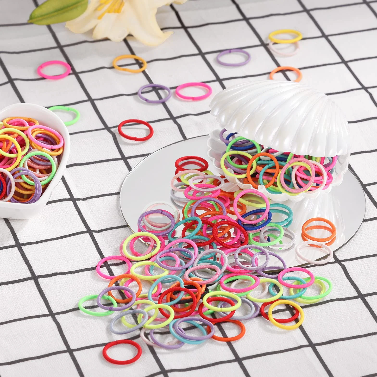 Funtopia 336 bandas elásticas pequeñas para el pelo para niñas, coletas coloridas, sin daño, con caja organizadora
