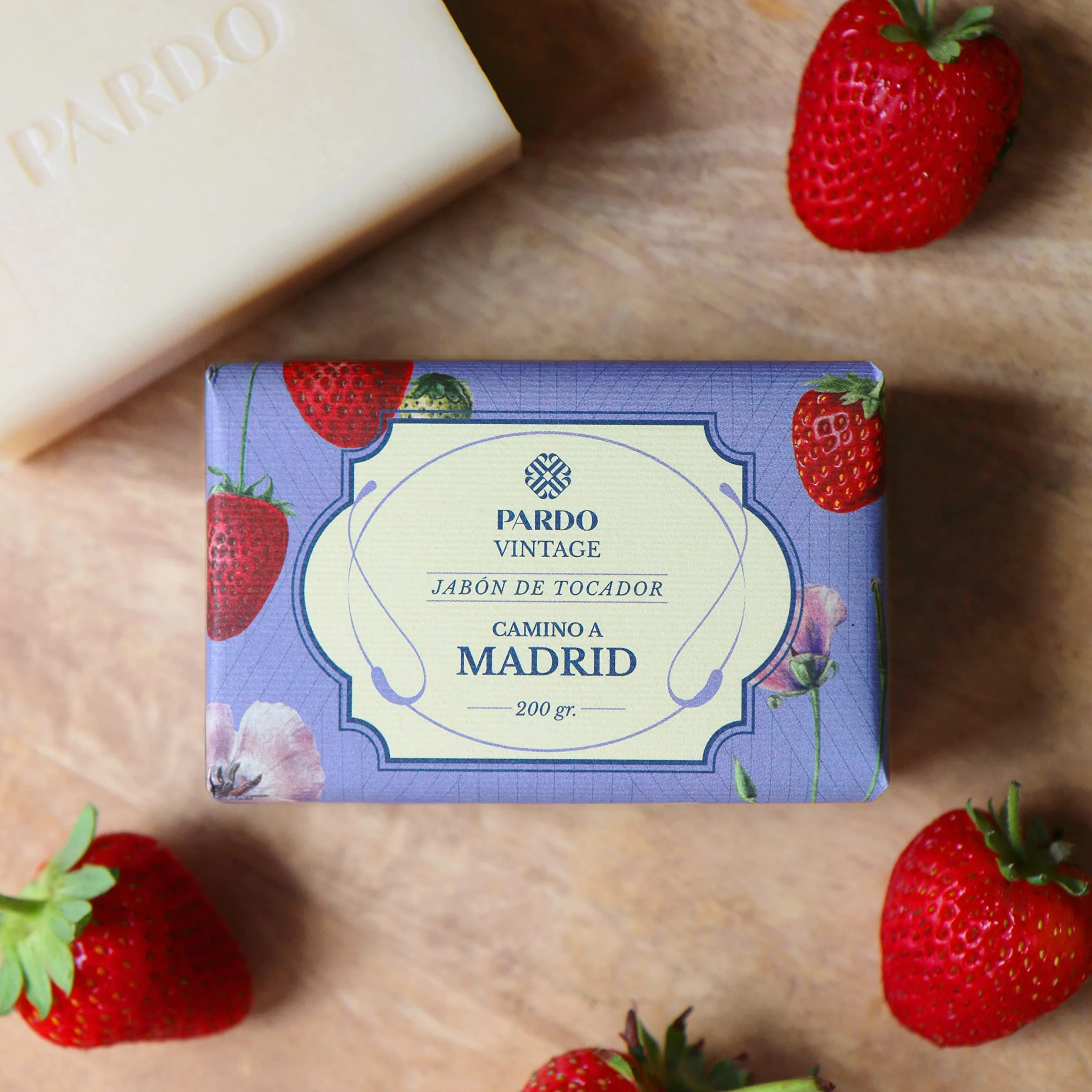 Pardo Jabón Natural Vintage Camino a Madrid Fresa y Violeta 200 g Pastilla sólida