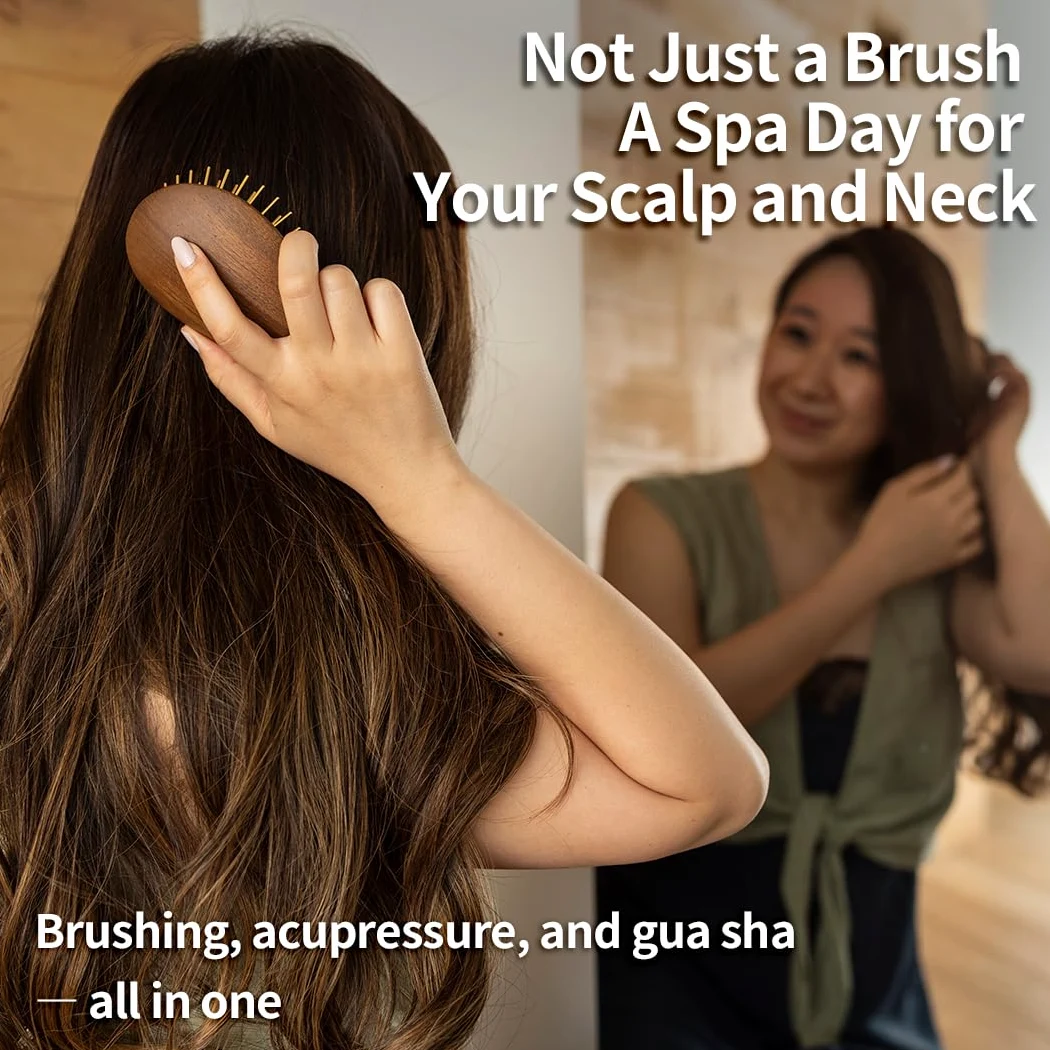 Uffy Acubrusher - Cepillo de pelo Gua Sha chapado en oro de 24 quilates, masajeador ergonómico del cuero cabelludo para la caspa y el crecimiento del cabello, adecuado para todo tipo de cabello