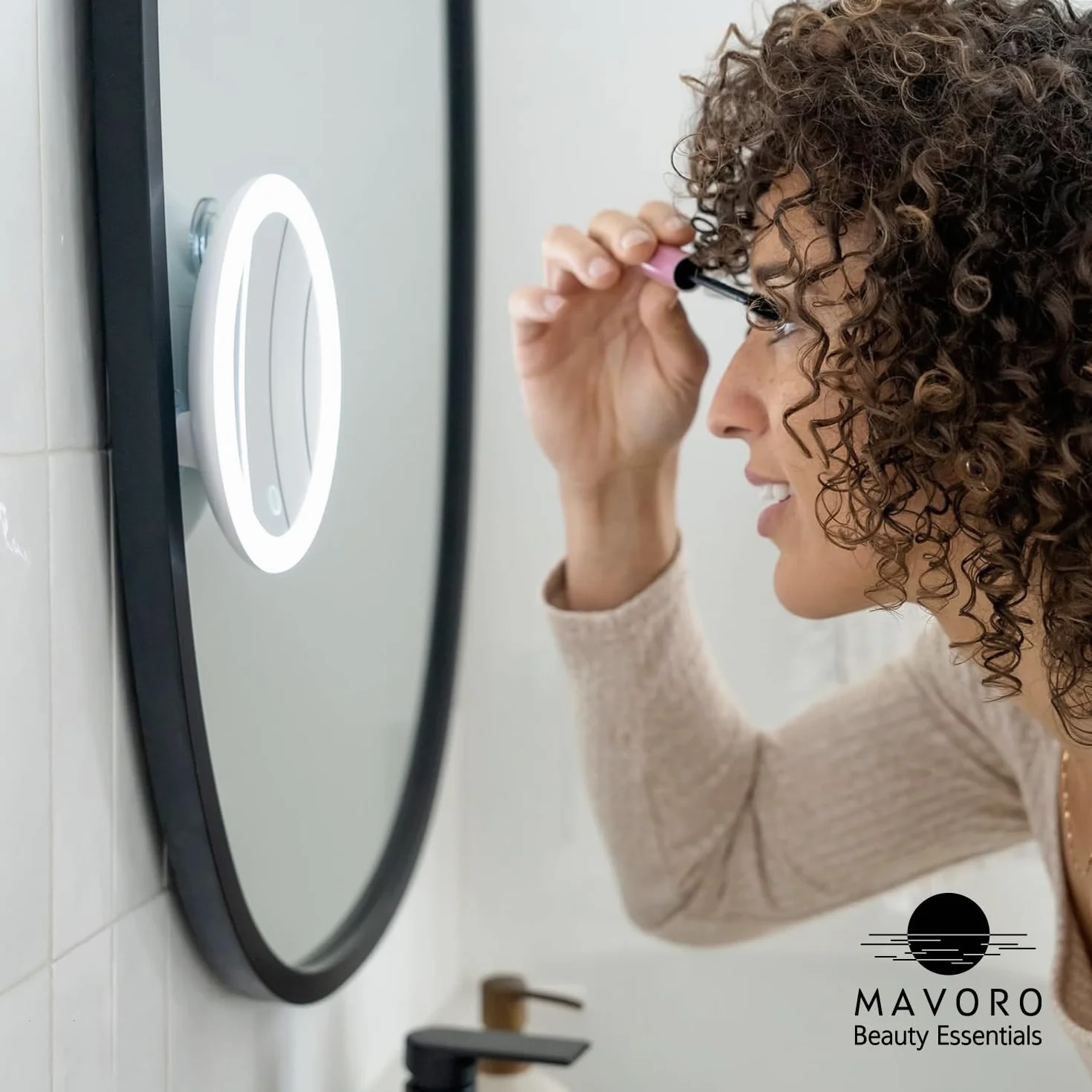 Mavoro Espejo Aumentador LED 17 cm 5X con Ventosas Fuertes Espejo de Maquillaje Iluminado Portátil
