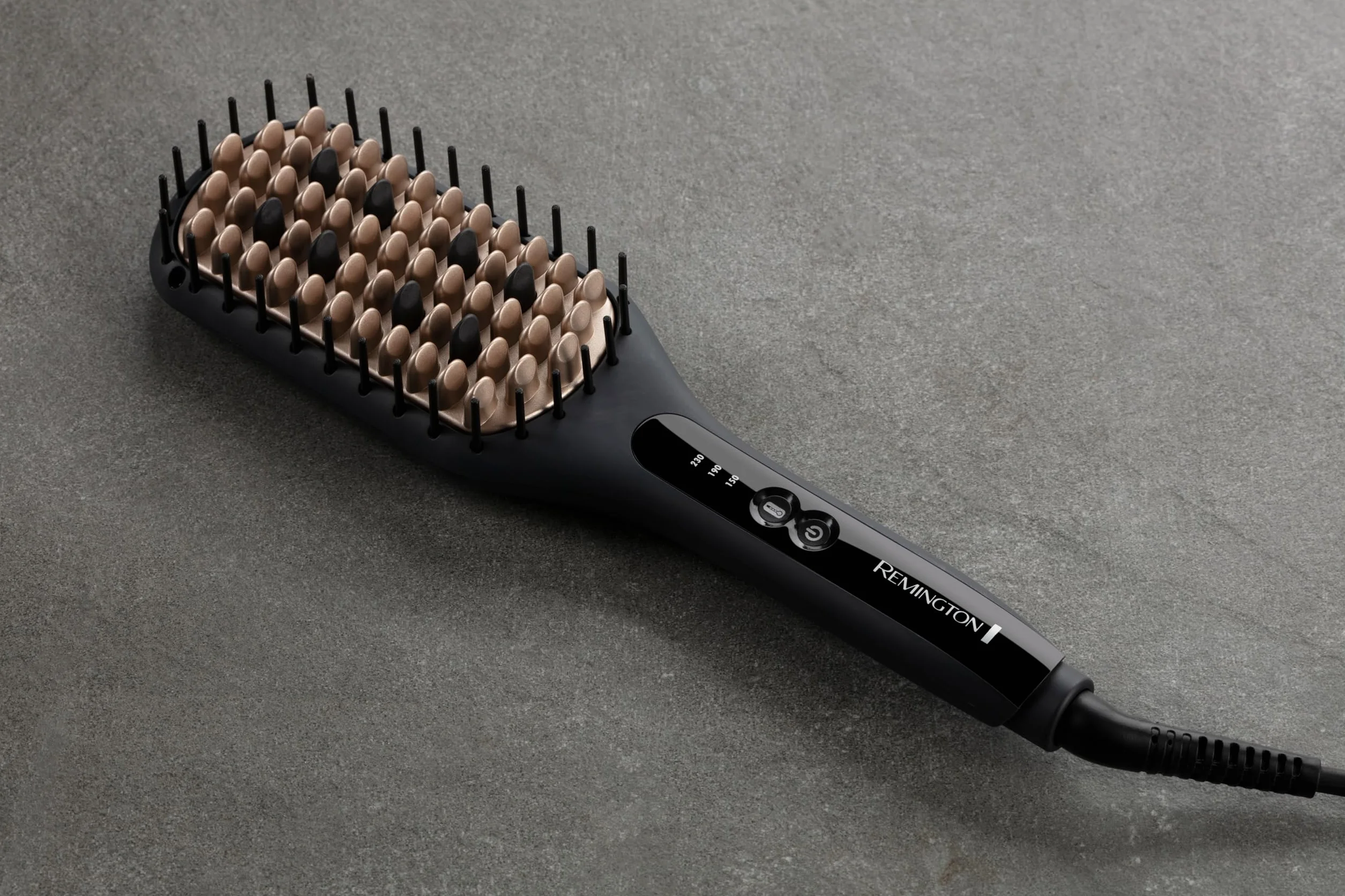 Remington Cepillo Alisador Straight Brush Cerámica Avanzada Anti-estática 3 Temperaturas 230°C CB7400