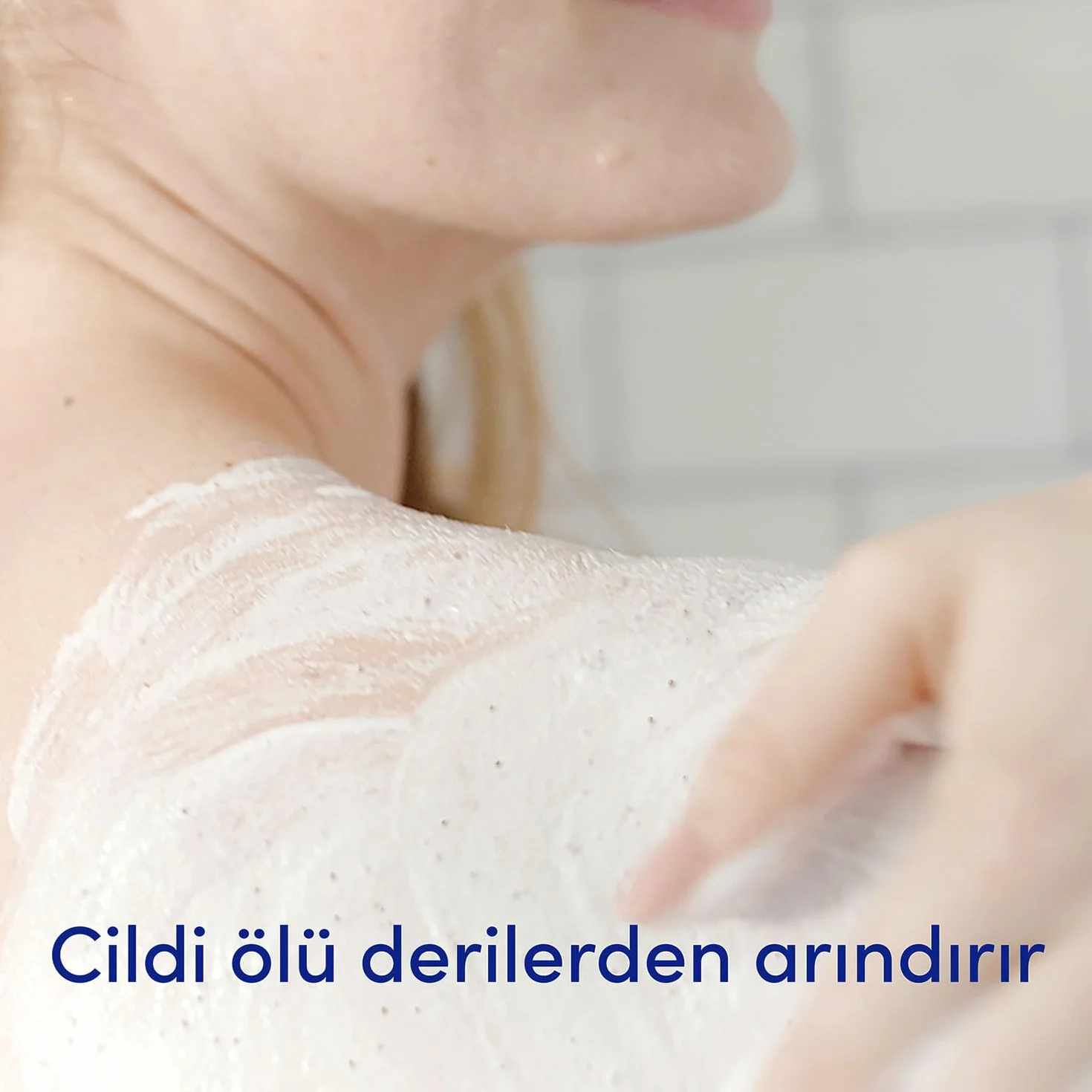 Dove Dusch Peeling 225ml Granatapfel & Sheabutter