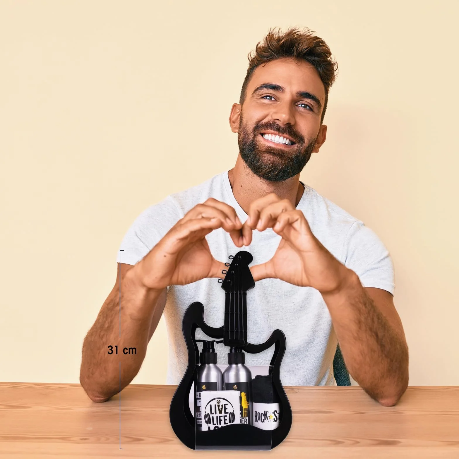 Set de regalo Accentra ROCKSTAR cuidado personal guitarra metálica negra gel ducha champú jabón toalla