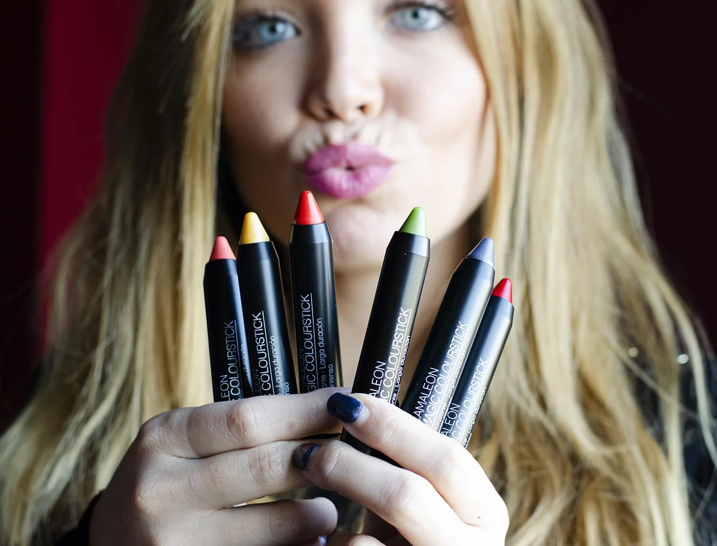 Pintalabios Larga Duración Magic Colourstick Camaleon Cosmetics Gris Rosa Intenso 1 Unidad 4gr