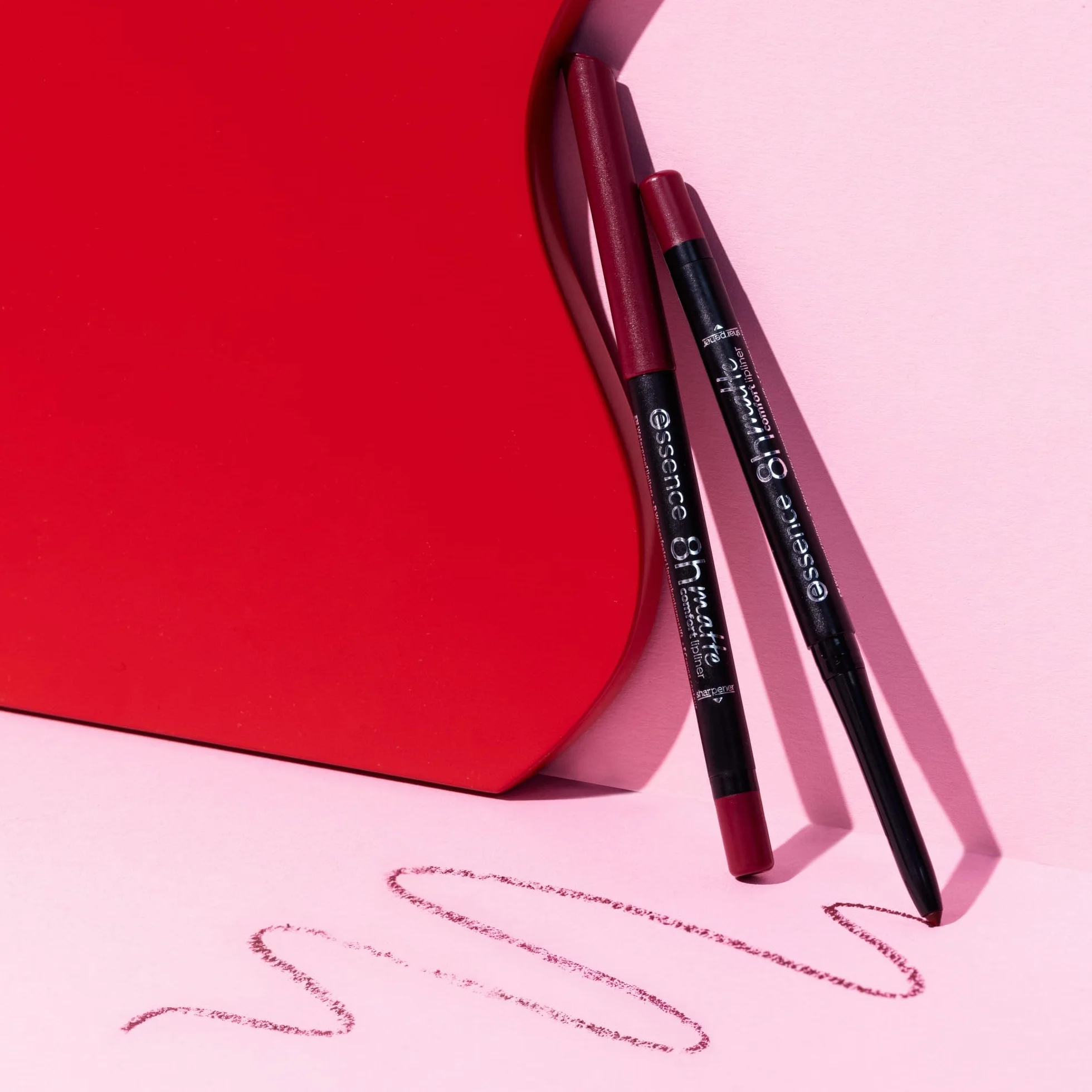 Essence 8h MATTE comfort perfilador de labios larga duración mate 0.3g