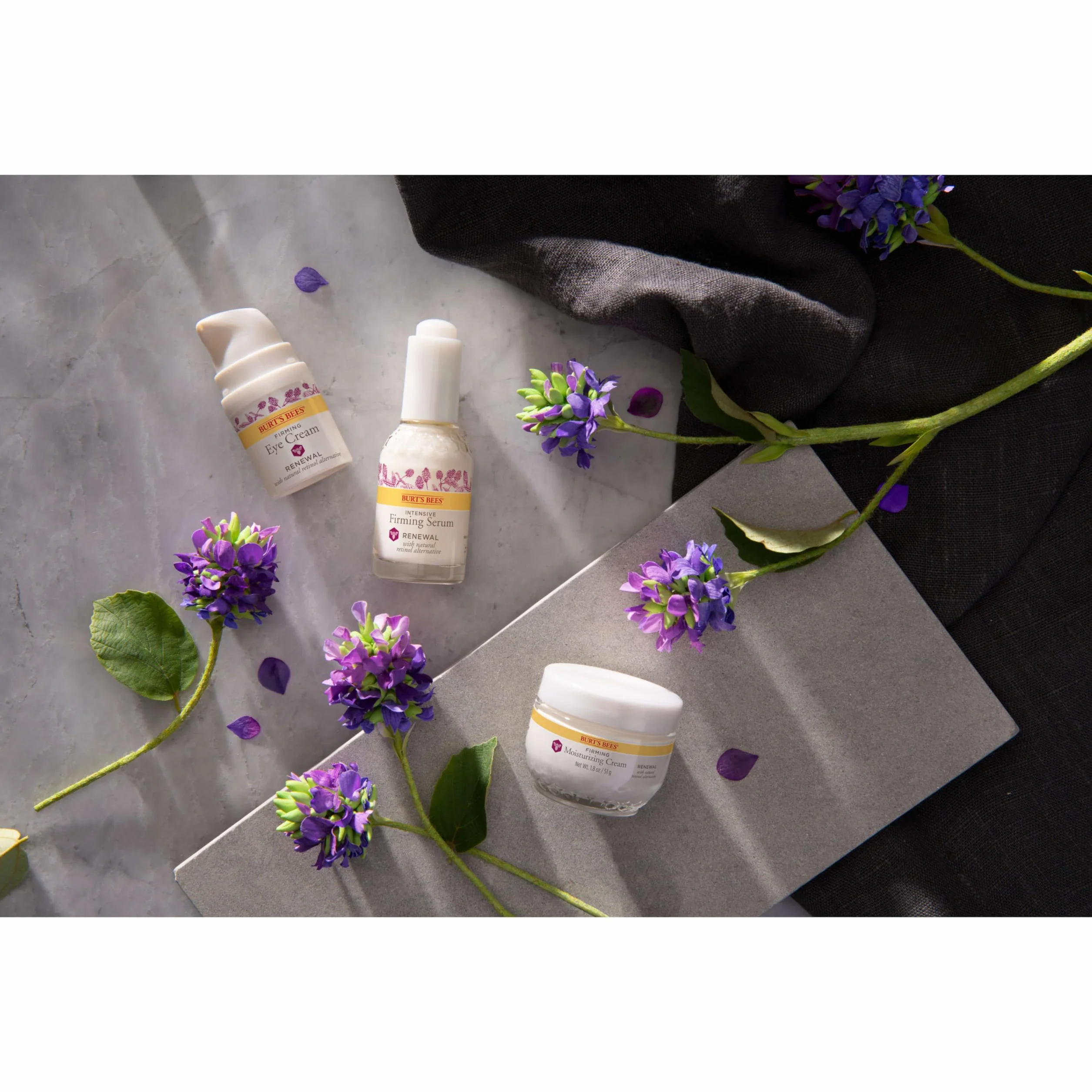 Burts Bees, Crema nocturna facial - 54 ml.
