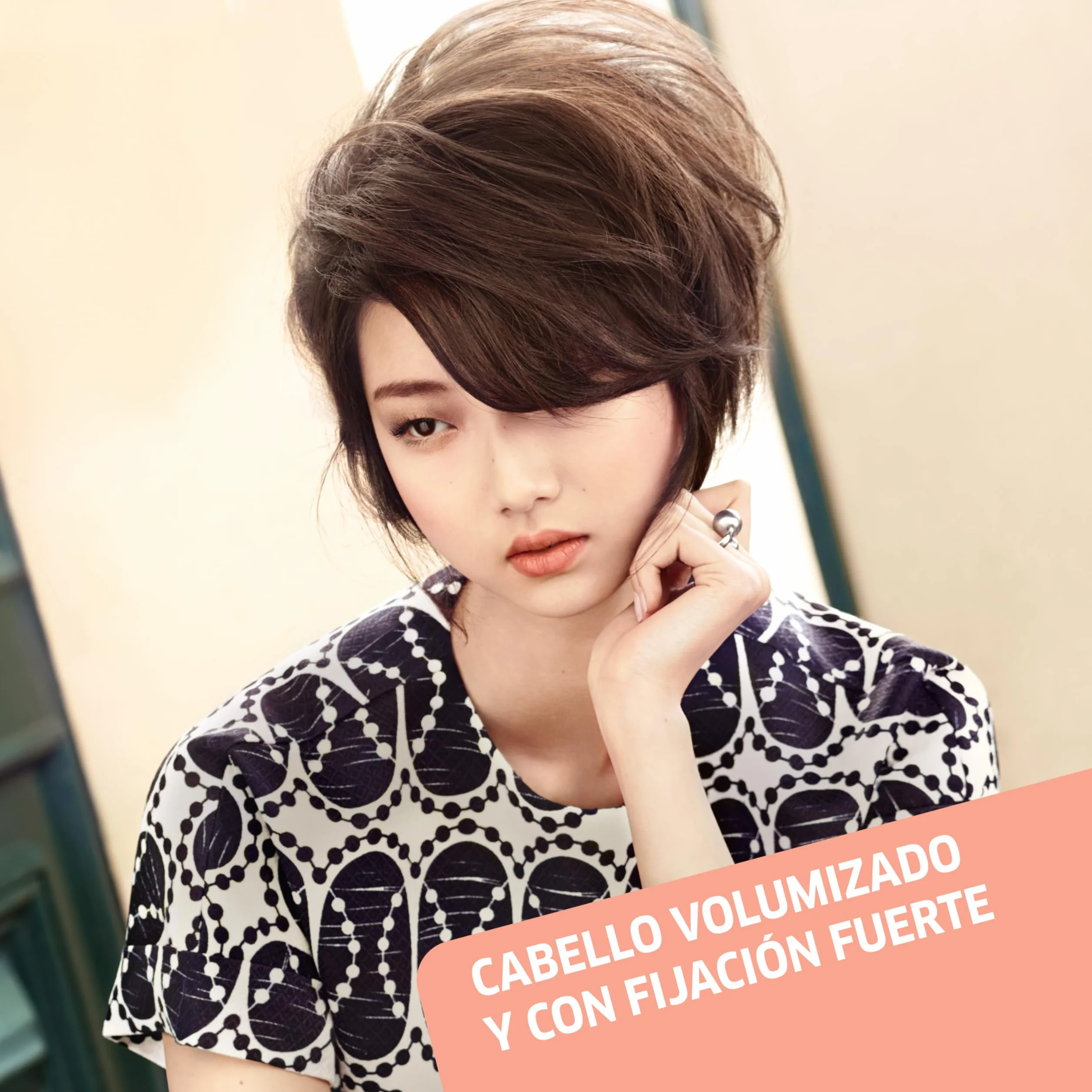 Wella Professionals EIMI Shape Control Espuma de peinado fijadora volumizante Extra fuerte 300ml