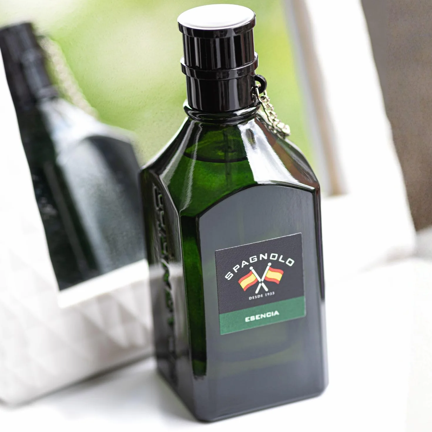 SPAGNOLO Esencia Colonia 75 ml + Desodorante 200 ml Estuche Regalo Hombre Eau de Toilette Fougère Amaderado