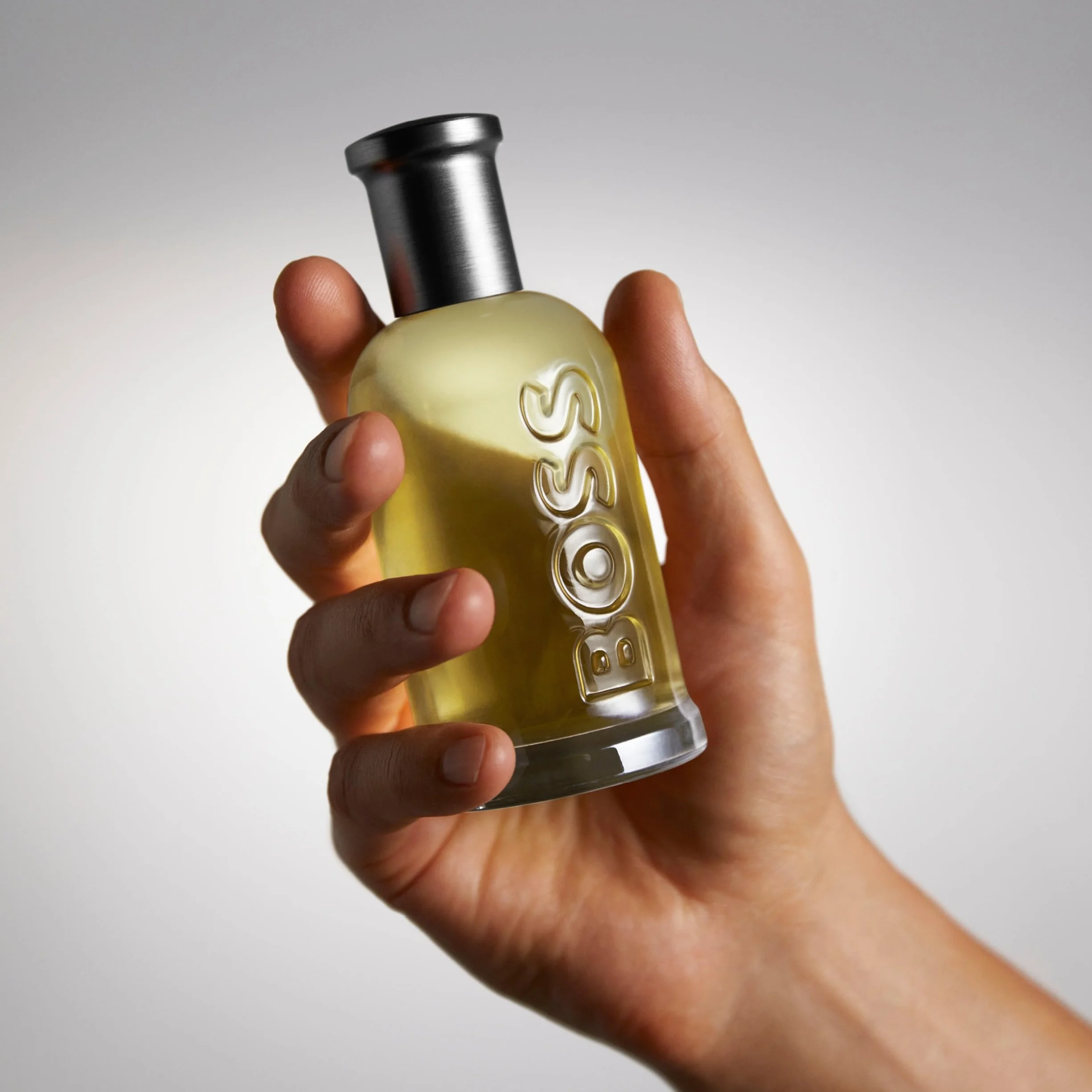BOSS Bottled Eau de Toilette para hombre | Fragancia masculina con notas amaderadas y canela
