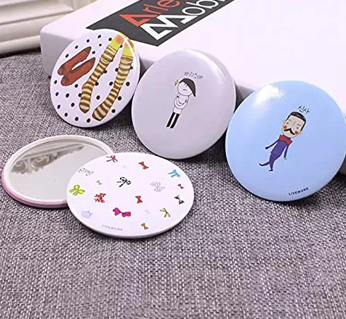 Espejo Maquillaje Pequeño para Bolso con Diseño de Dibujos Variados