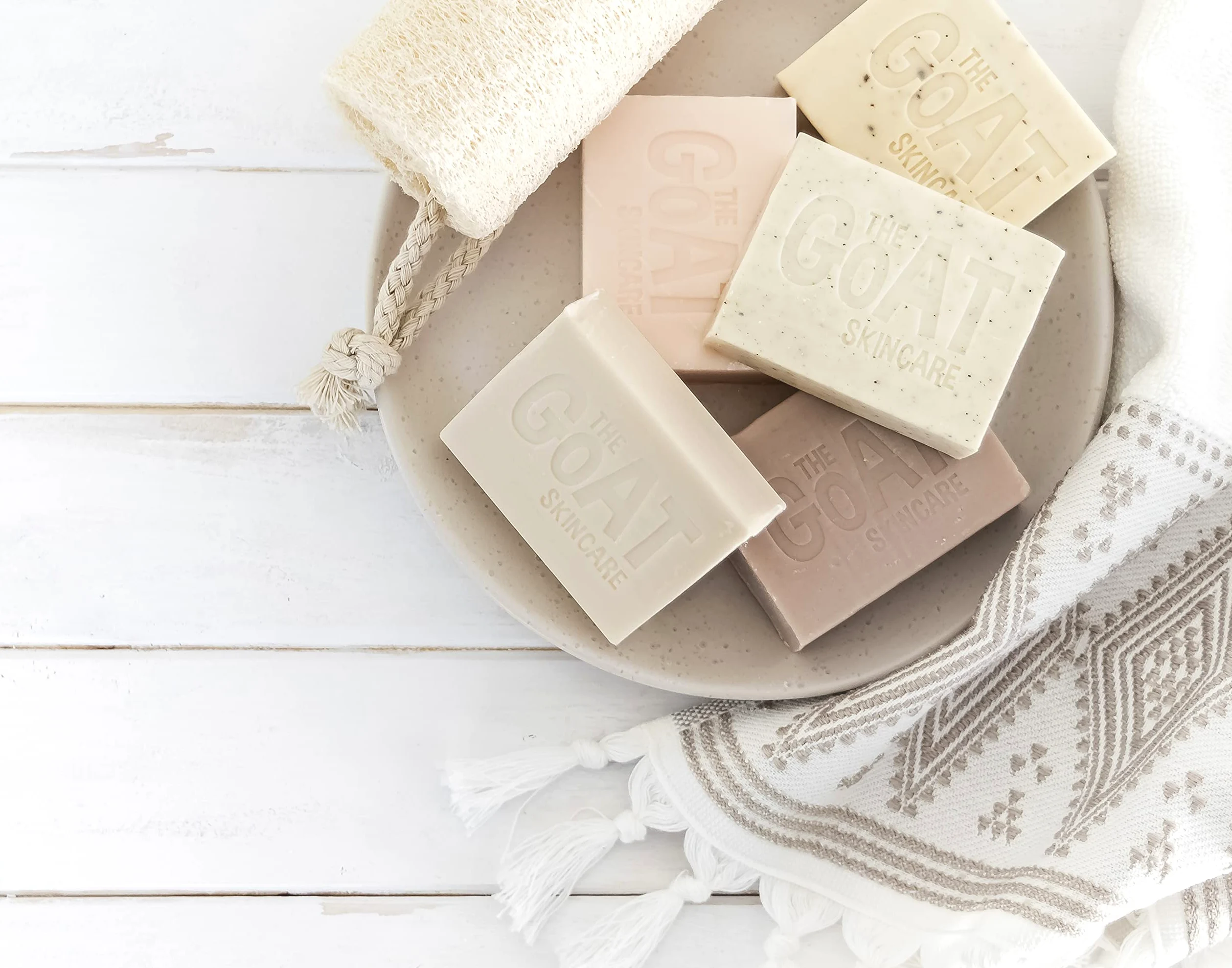 SKINCARE SOAP BAR WITH MANUKA HONEY