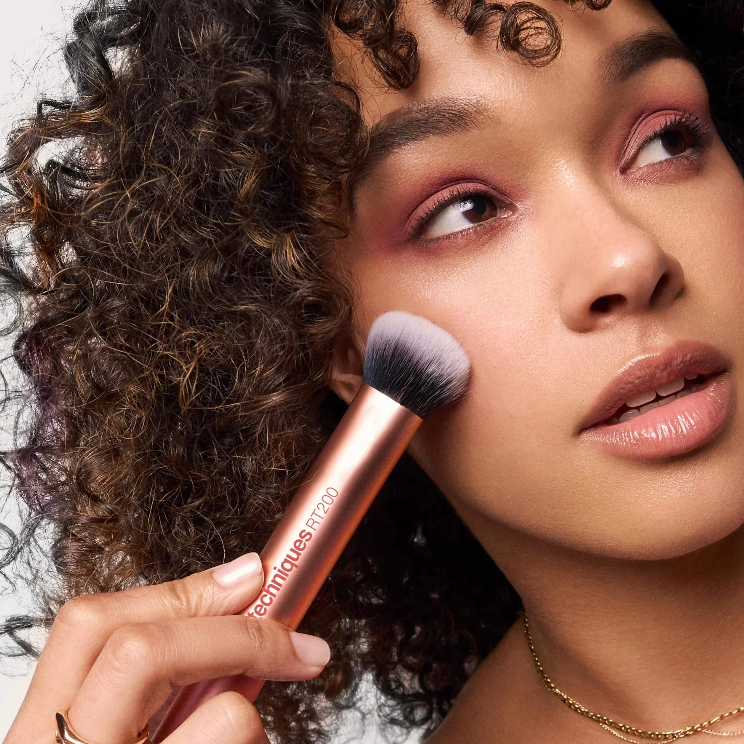 Real Techniques Expert Face Makeup Brush for Liquid Cream Foundation Blush Bronzer