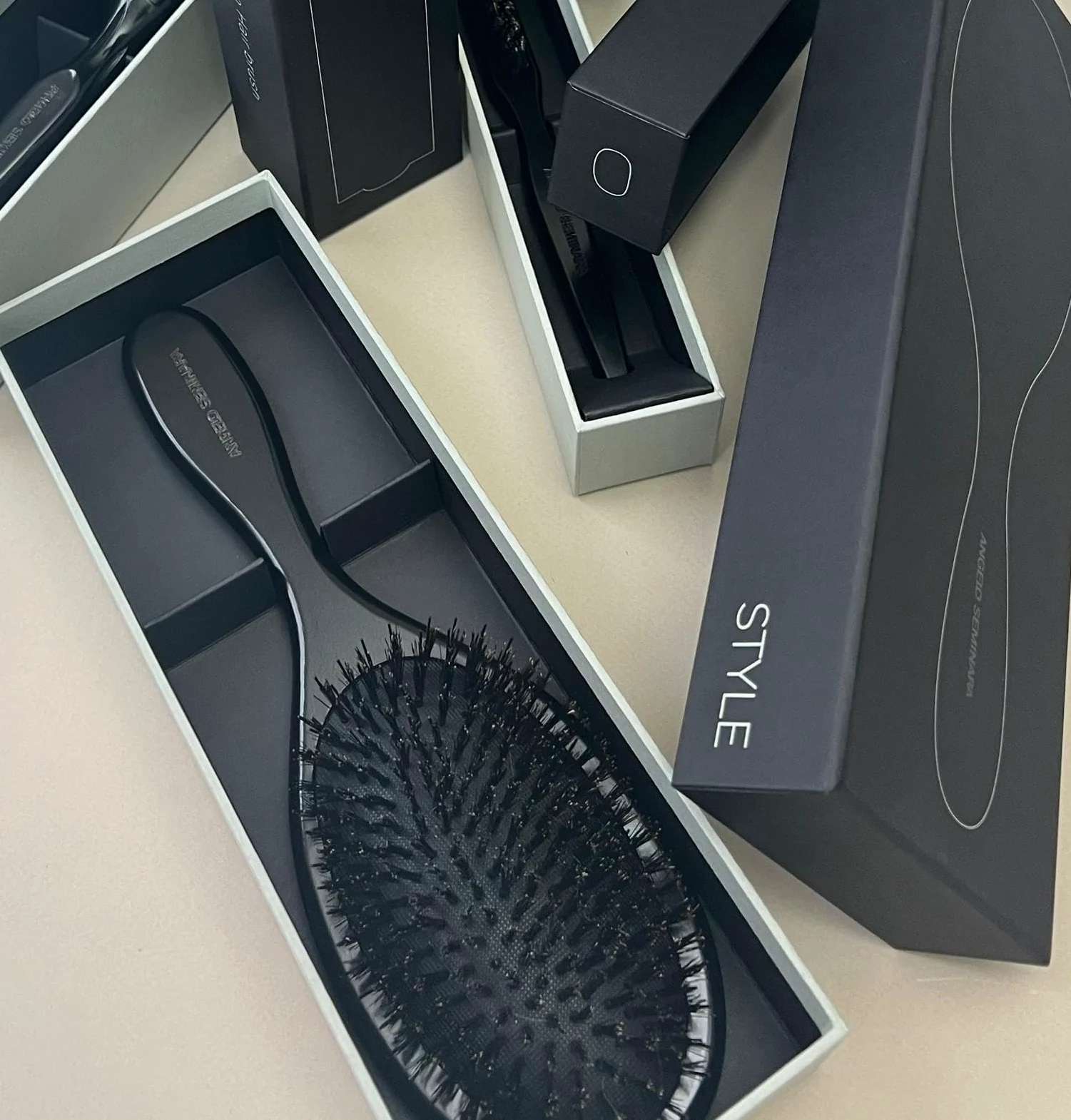 Shine and Definition Master Brush - Cepillo para el pelo, mango de madera de haya