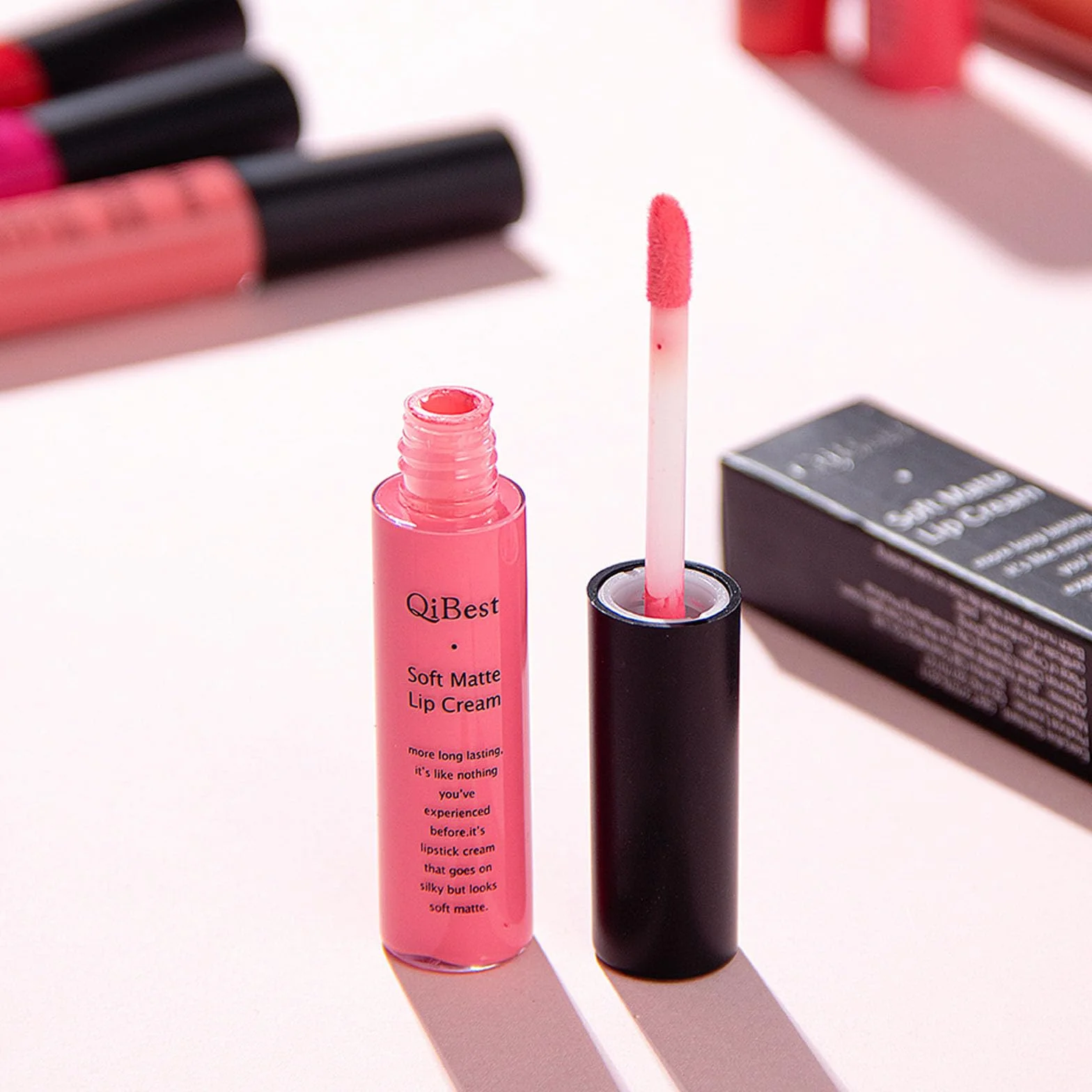 Velvet Matte Liquid Lipstick Larga Duración Resistente al Agua Antiadherente Copa Brillo Labios Rojo Oscuro 602