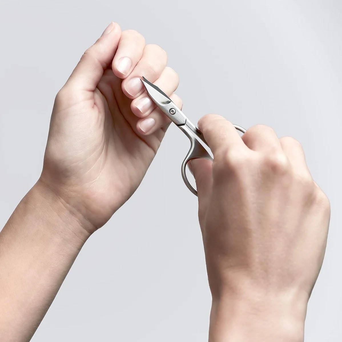 ZWILLING Tijeras combinadas para uñas, filo curvado, punta fina, 90 mm, plata