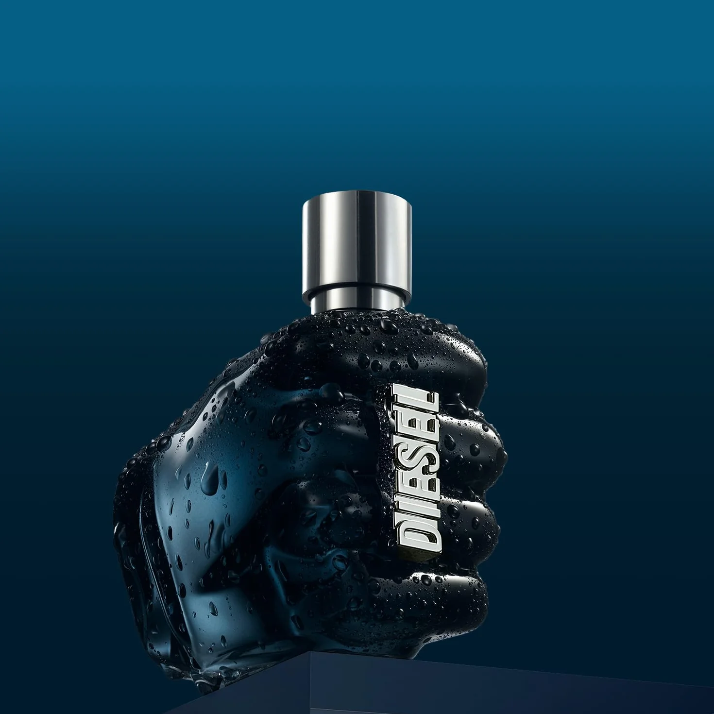 DIESEL Only The Brave EDP |Un toque energizante de Mandarina y una estela sensual de Acuerdo de Suede|Otro nivel de intensidad y sensualidad
