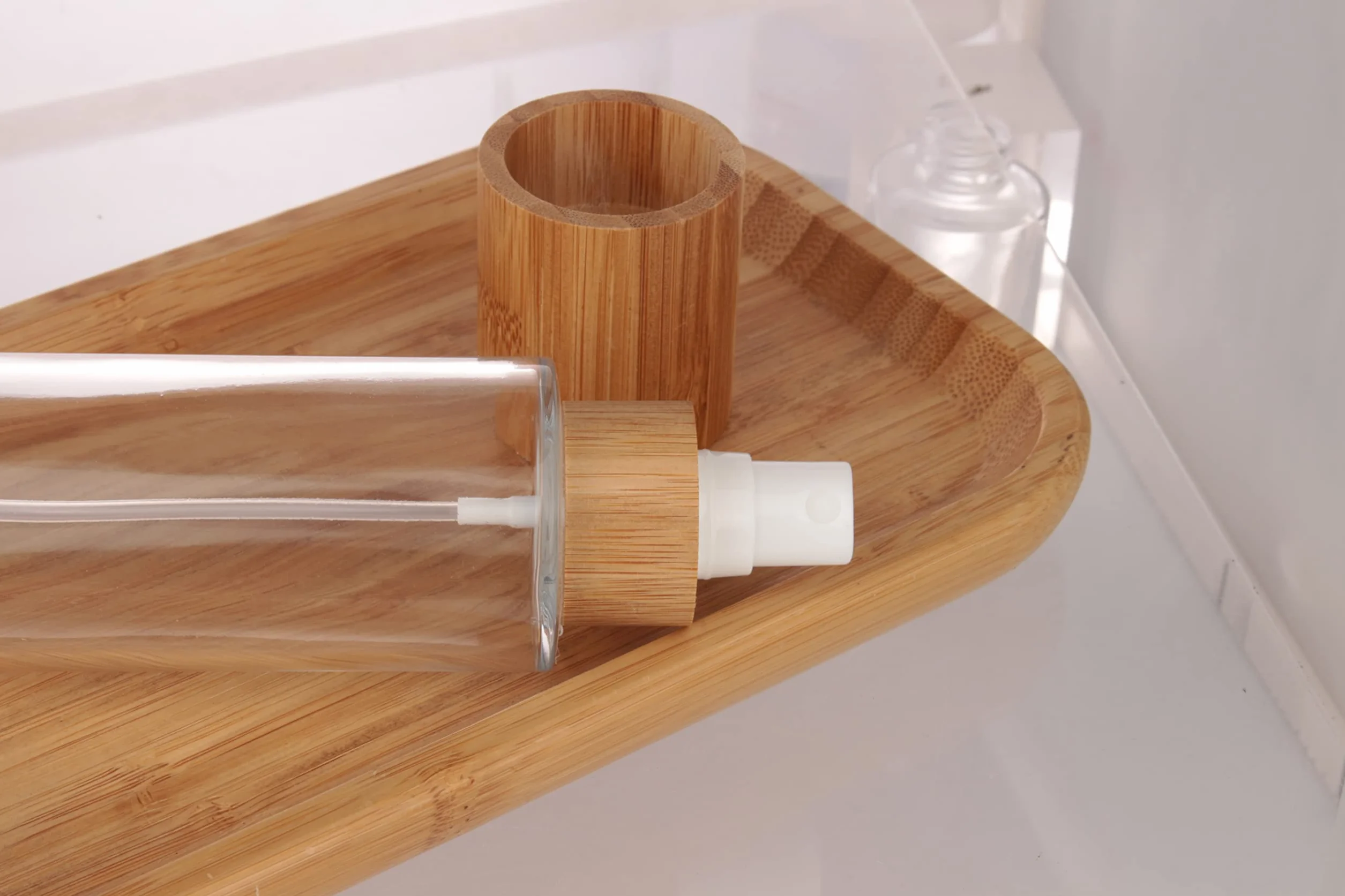 COSIDEA 4 botellas de vidrio transparente 150 ml con tapa de bambú y cabezal de niebla fina