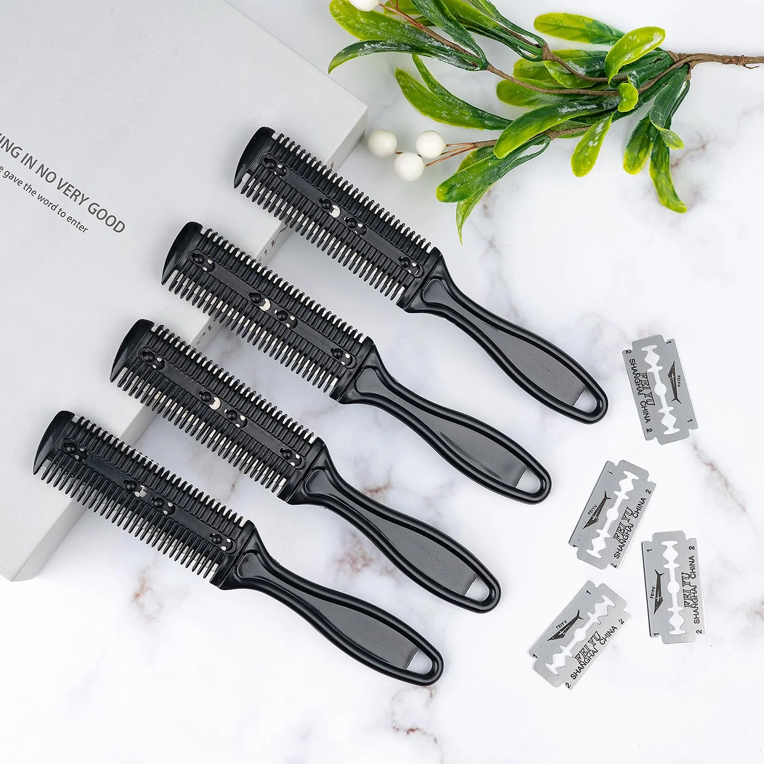 Peine de Afeitar y Corte Profesional 4 Piezas Cortador de Pelo Doble Cara Recortador Plástico con Navaja Kit Peine Adelgazar Cabello 12 Cuchilla Acero Inoxidable
