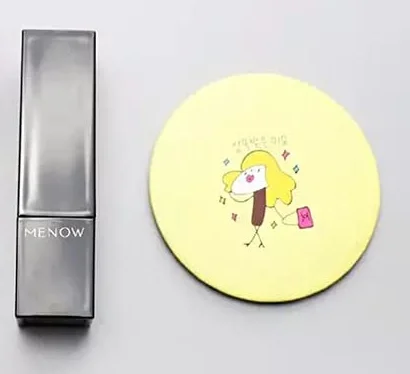 Espejo Maquillaje Pequeño para Bolso con Diseño de Dibujos Variados