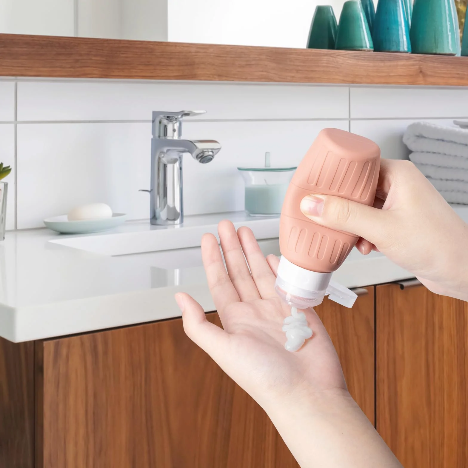 Carehabi Botellas de viaje de silicona 100 ml 5 unidades para champú gel de ducha cosméticos