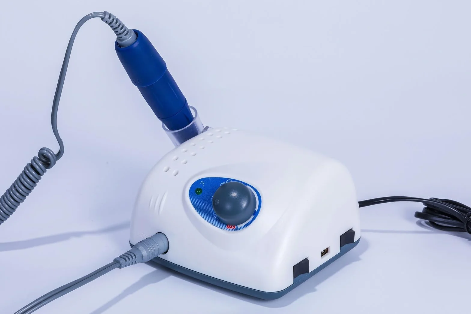 Saeshin Strong 210 Micromotor, 35000 RPM - Taladro de uñas de aluminio para cuidado profesional de uñas, laboratorio dental, funciona con pedal, tamaño de cortador de 2.35 mm, alimentado por