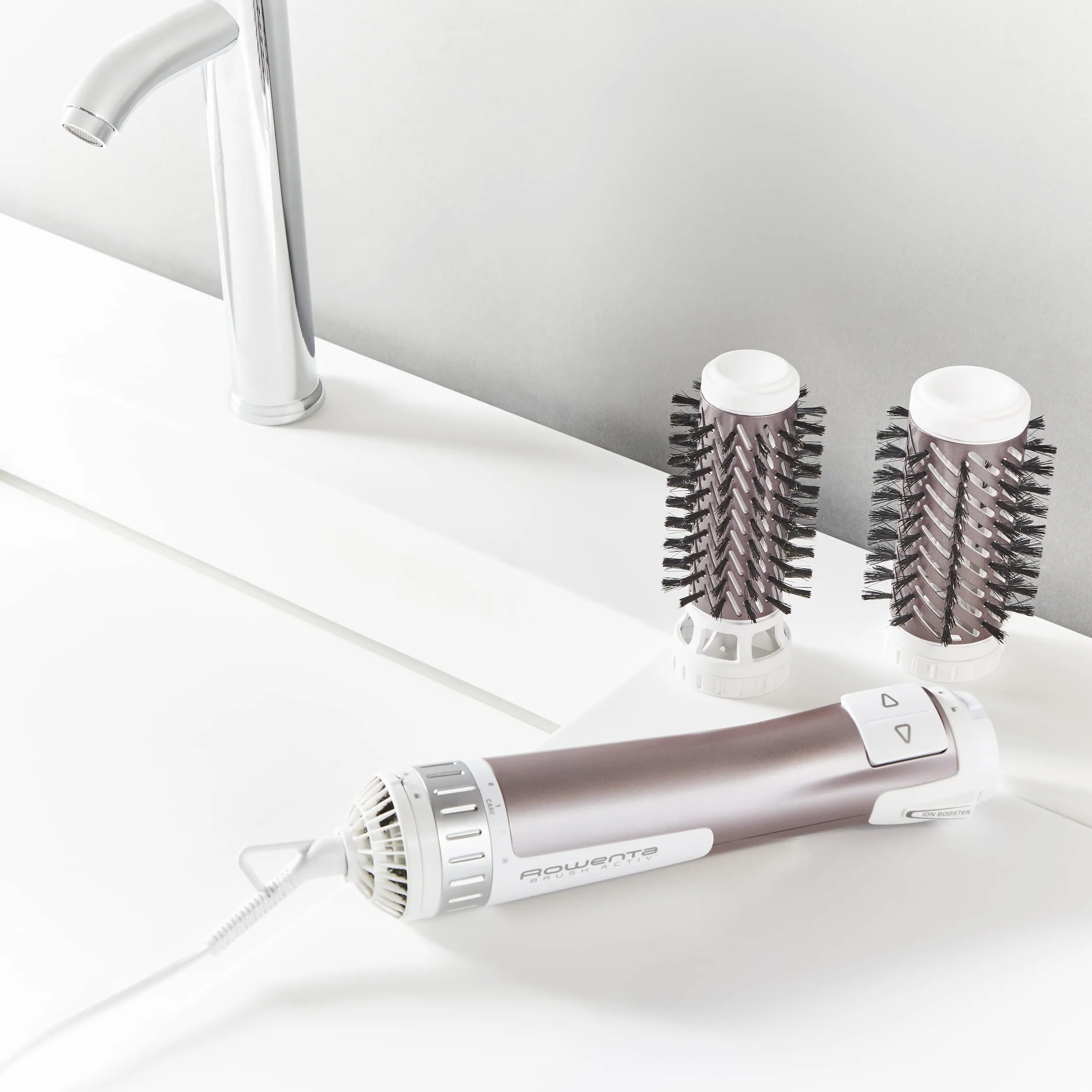 Rowenta Cepillo Brush Activ Premium Care CF9540, cepillo de aire con movimiento giratorio automático y secado simultáneo