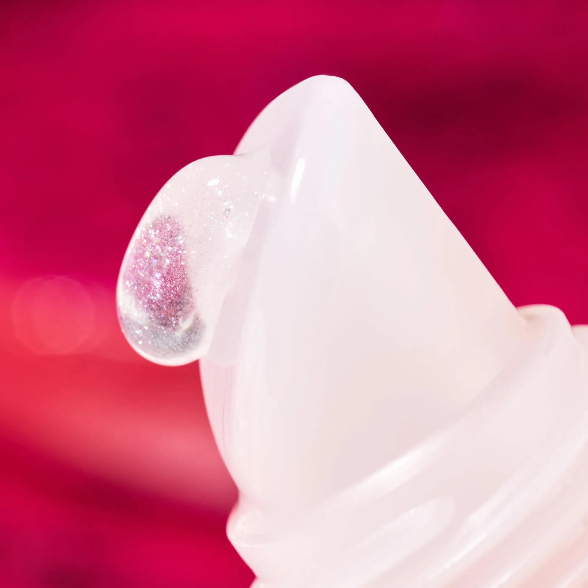 Essence Natural Brillante Reluciente Translúcido (1pcs)