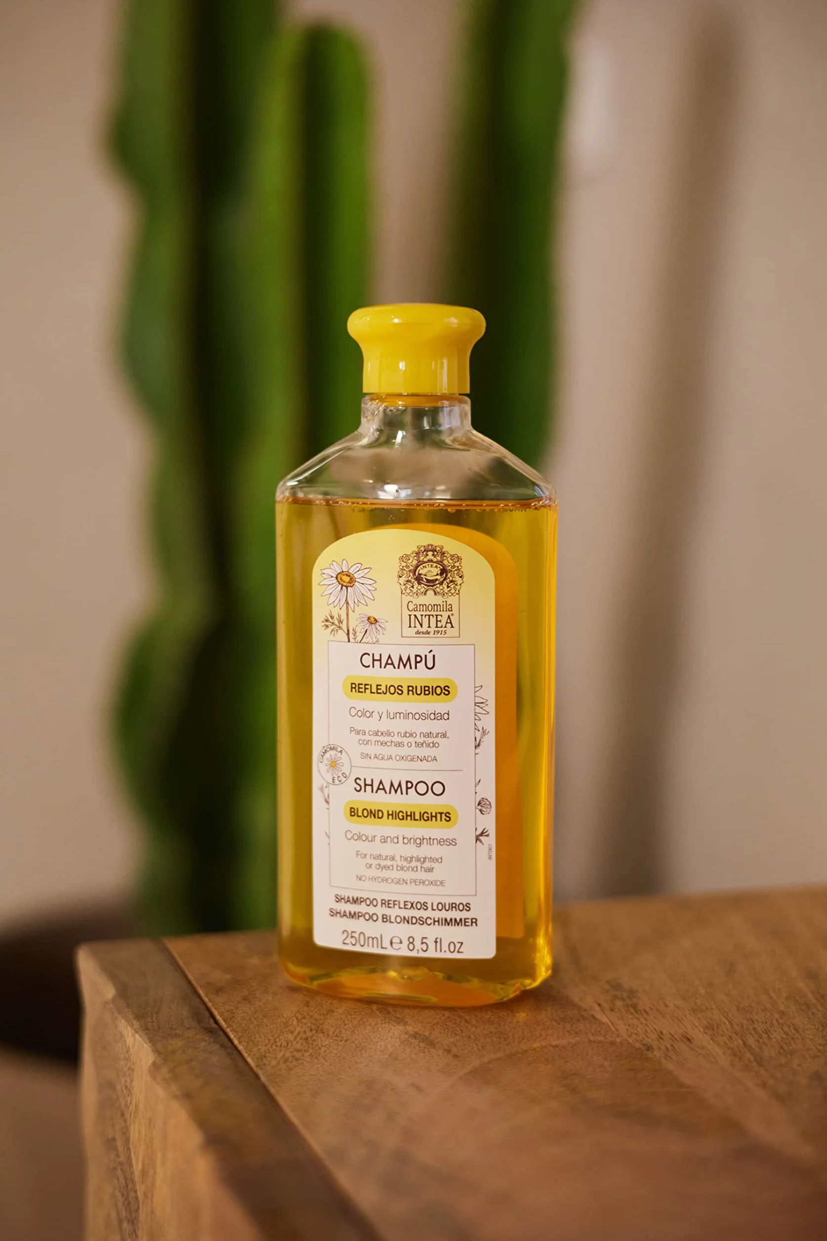 Camomila Intea Champú Profesional Reflejos Rubios Dorados 250 ml