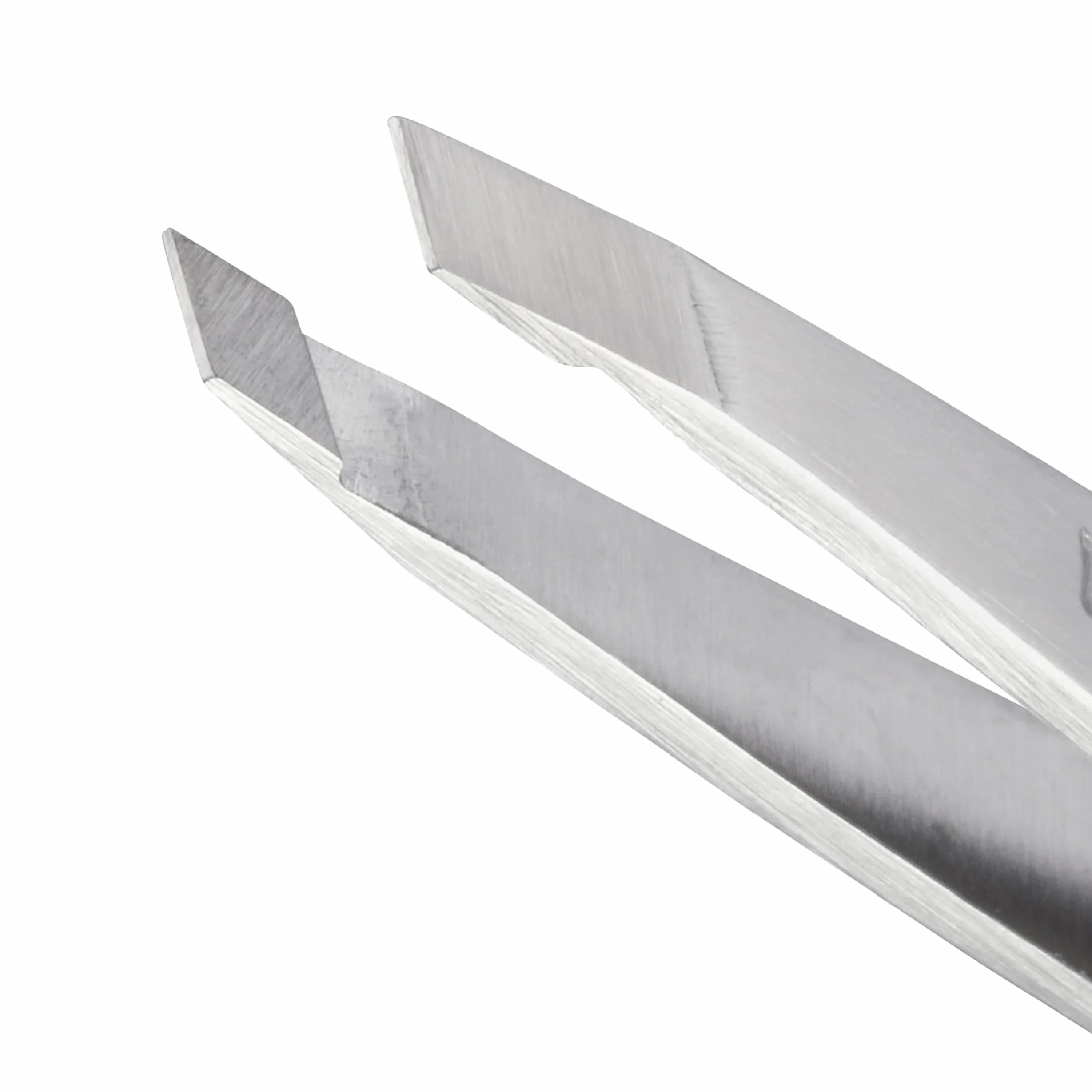 TWEEZERMAN Mini pinza cejas acero inoxidable puntas inclinadas precisión ergonómica