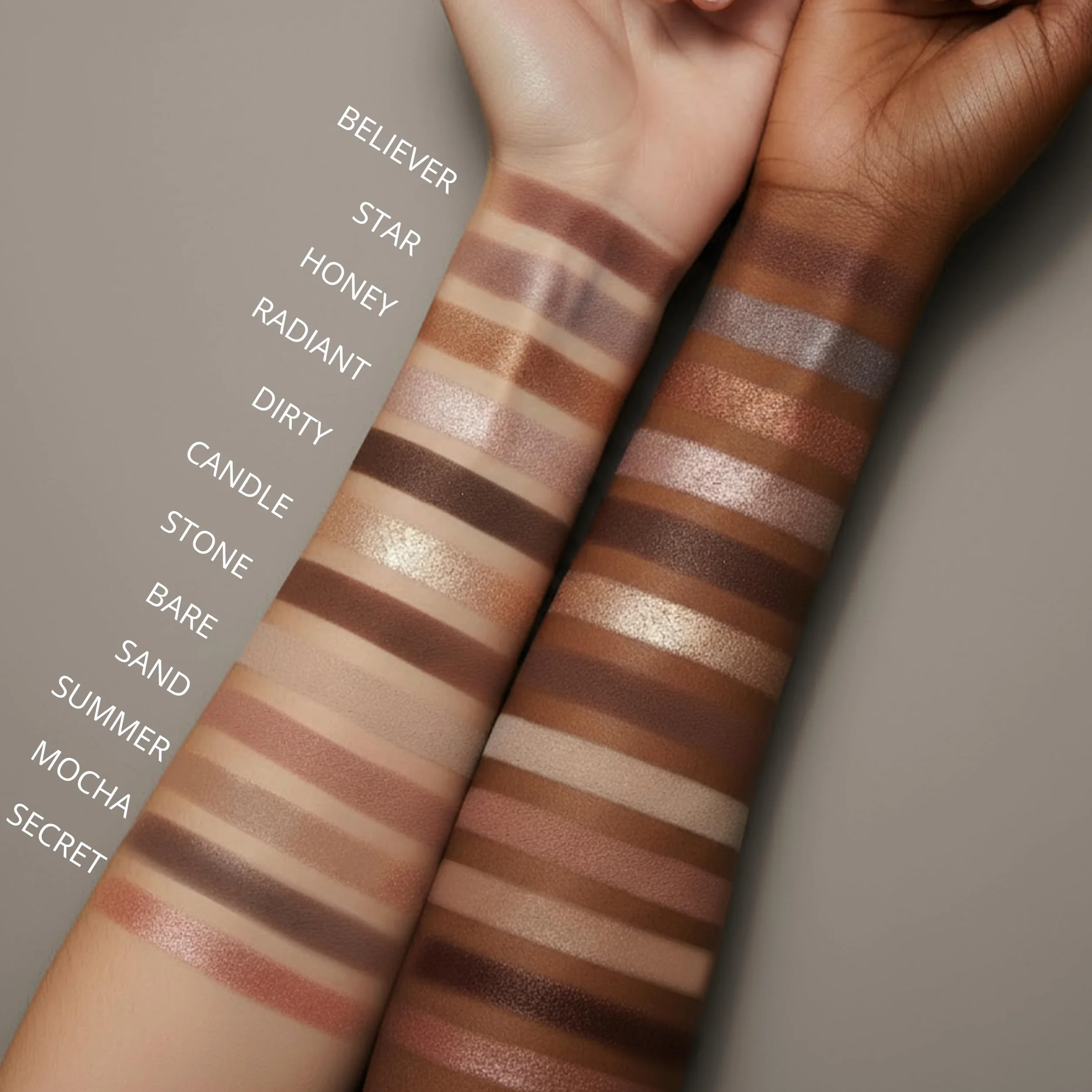 Paleta de Sombras de Ojos Profesionales 12 Colores Fríos Opacos y Brillantes Tamaño Viaje