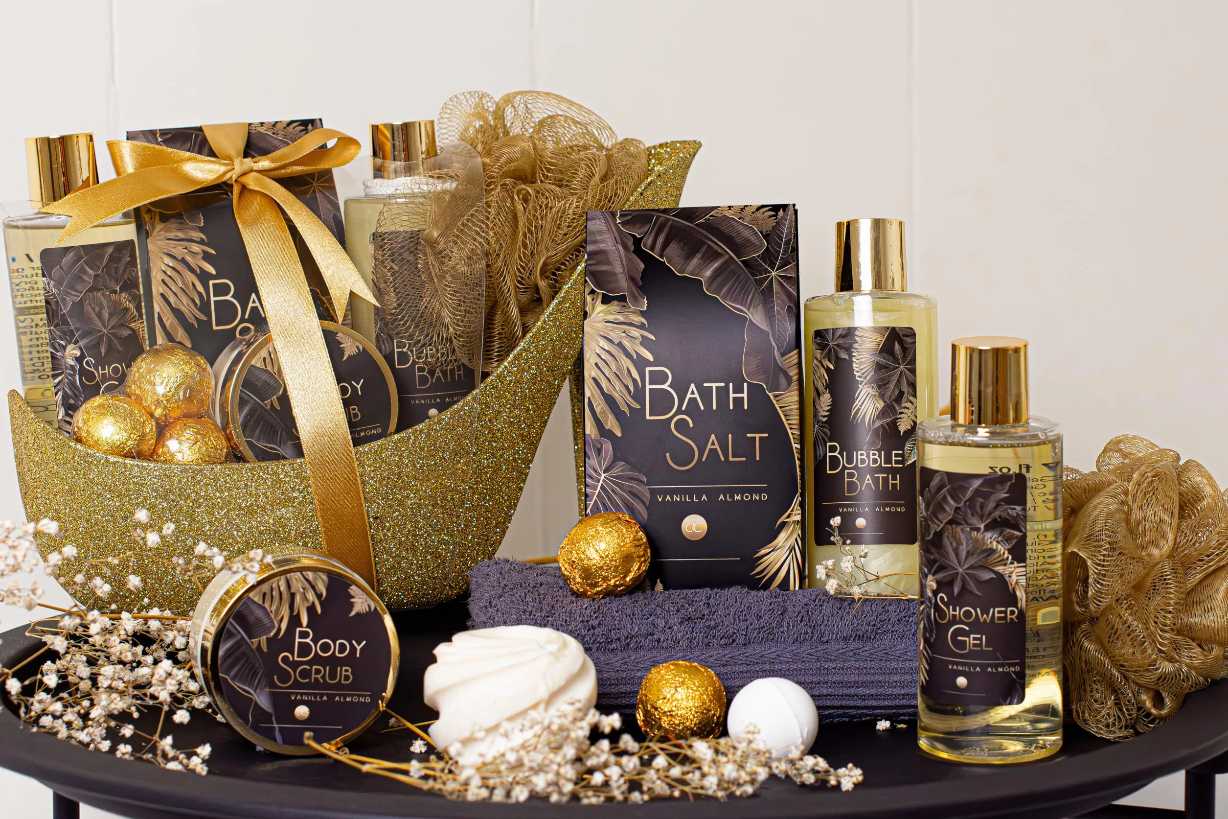 Set de regalo Aroma Vainilla-Almendra para mujer - Set de belleza de lujo con gel de ducha, sales de baño y loción corporal