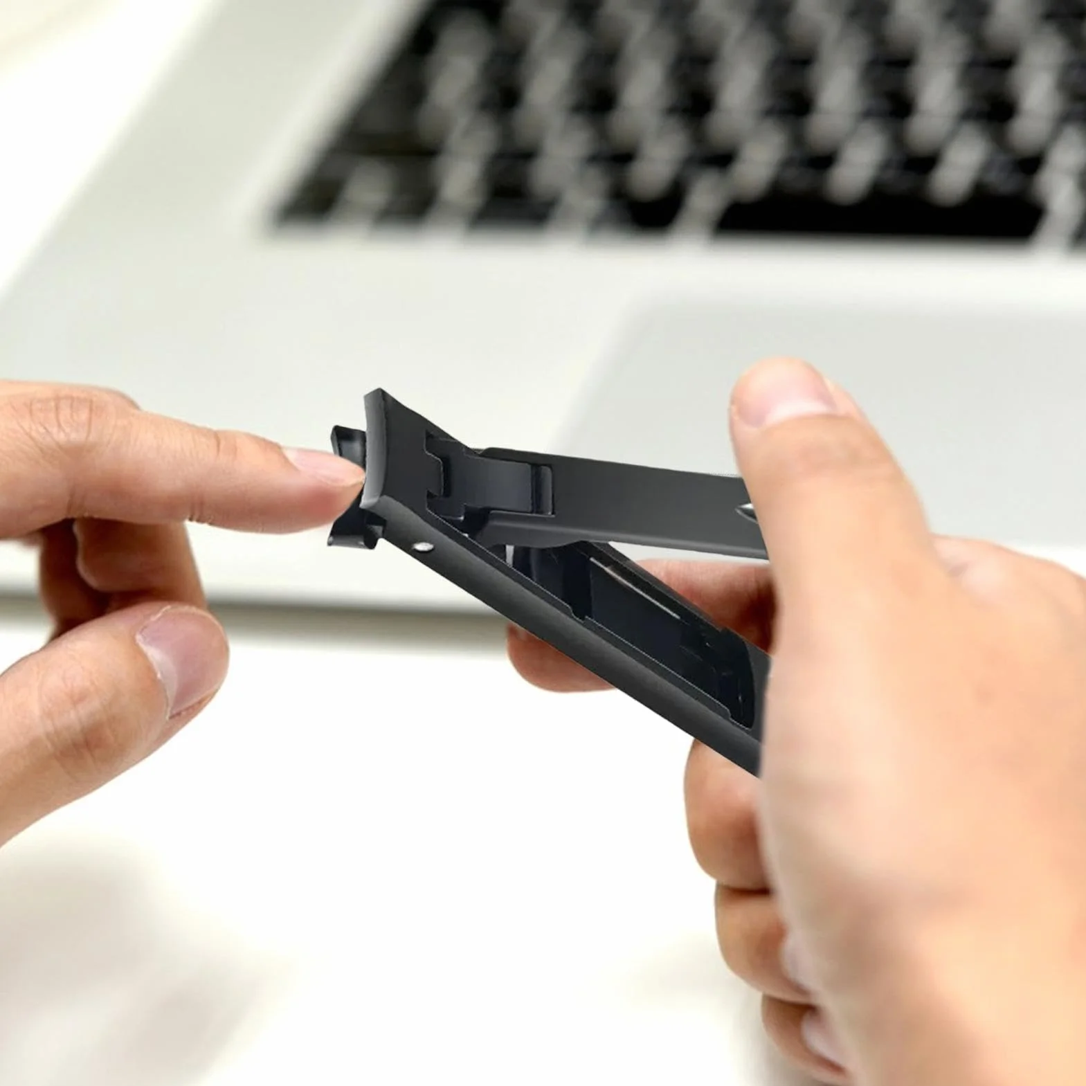 Cortaúñas de acero inoxidable plegables para uñas gruesas