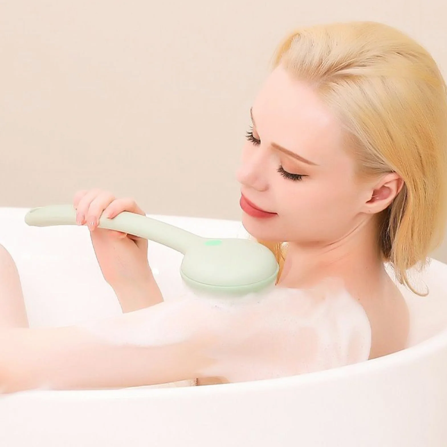 Exfoliador Eléctrico Para Espalda En Ducha Exfoliador De Piel Con 2 | Cepillo De Baño Giratorio Recargable Con Mango Largo para Masaje de Piel Limpieza Lavado de Pies Cara Cabeza Barri
