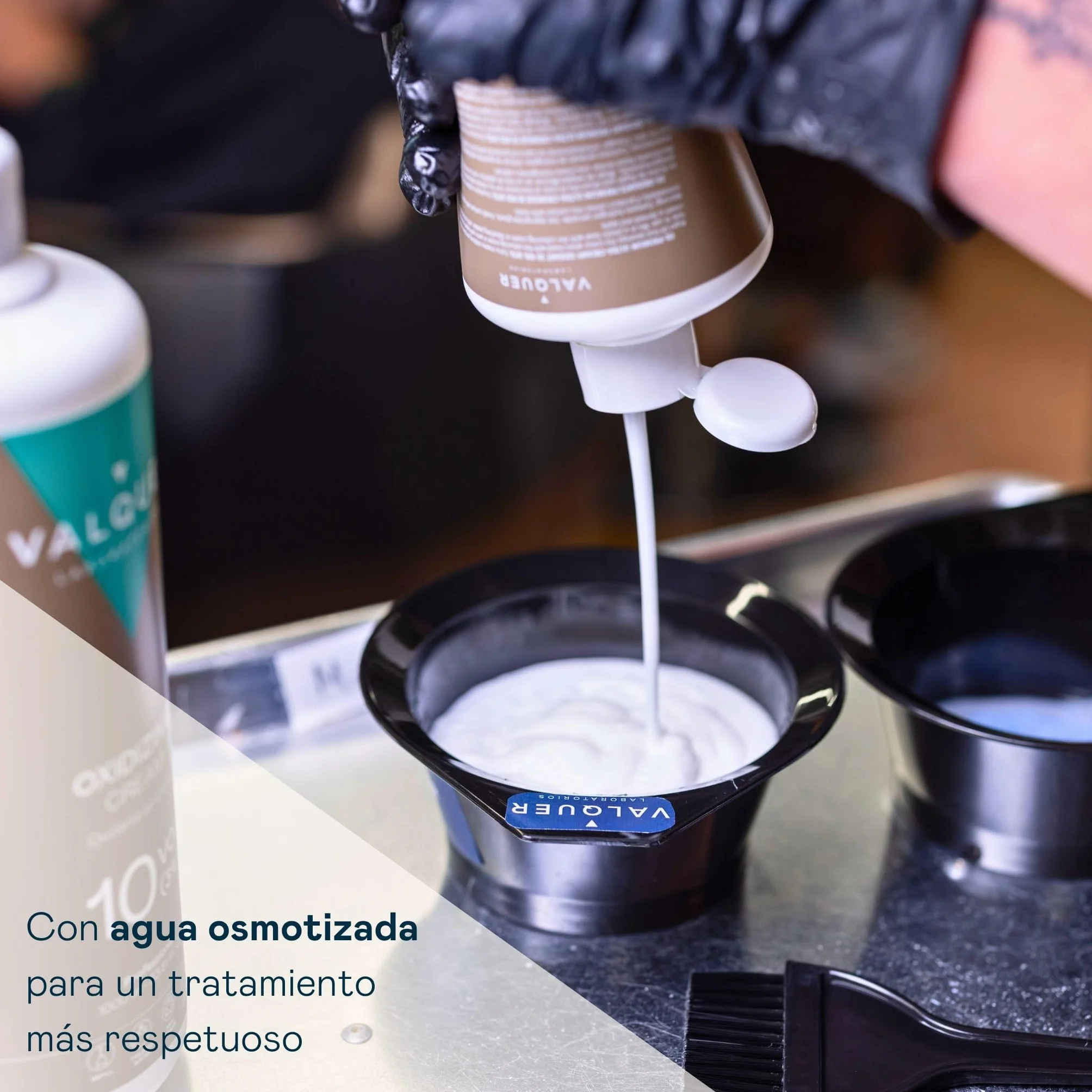 VALQUER Agua Oxigenada en Crema 20 Volúmenes 6% Oxidante para Coloración Capilar 1 L