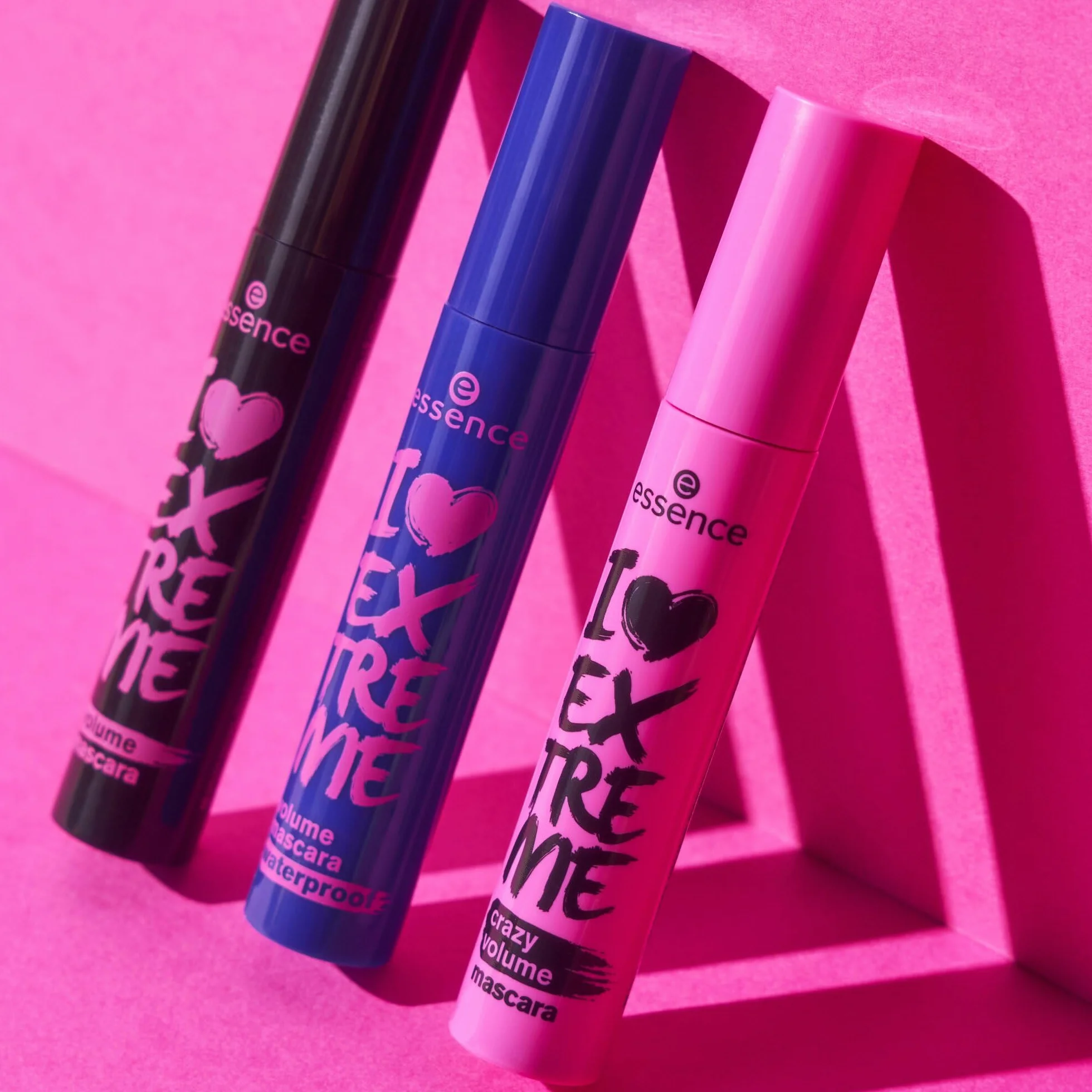 ESSENCE I Love Extreme Volume Waterproof máscara de pestañas