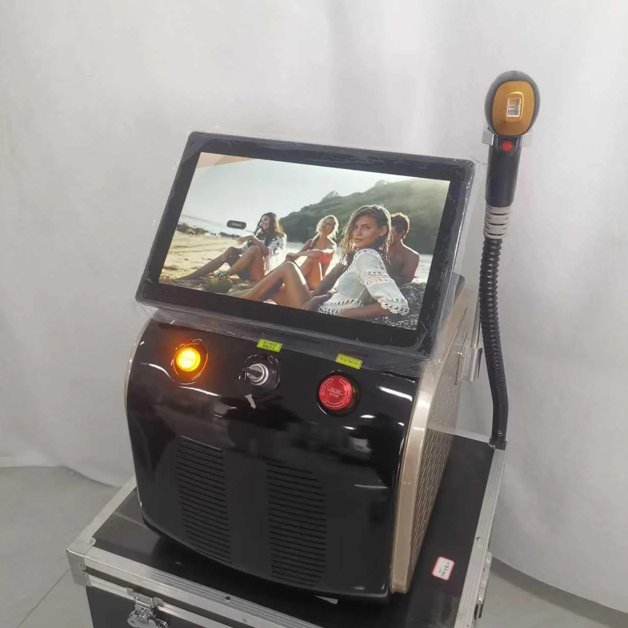 Máquina de Depilación Láser Diodo 808 nm 4000W 3 Longitudes de Onda Sistema de Enfriamiento