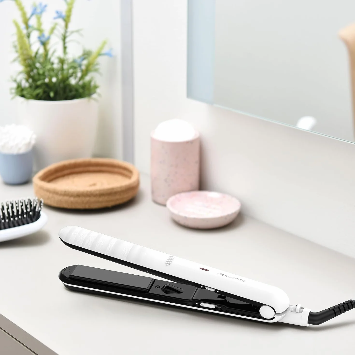 Rowenta Optiliss SF3210 Plancha de pelo revestimiento cerámico 230 ºC alisado eficiente sistema de bloqueo