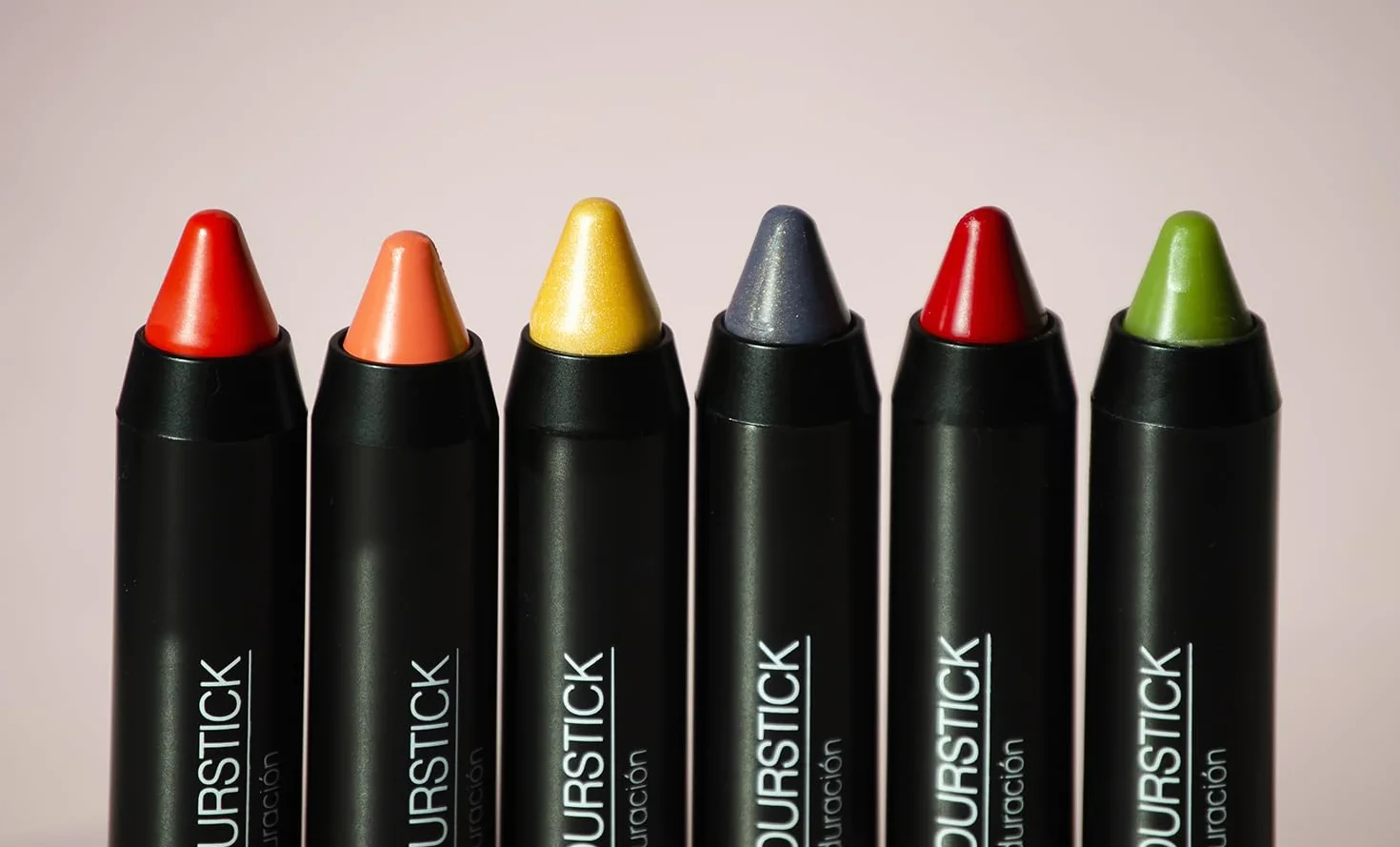 Pintalabios Larga Duración Magic Colourstick Camaleon Cosmetics Gris Rosa Intenso 1 Unidad 4gr