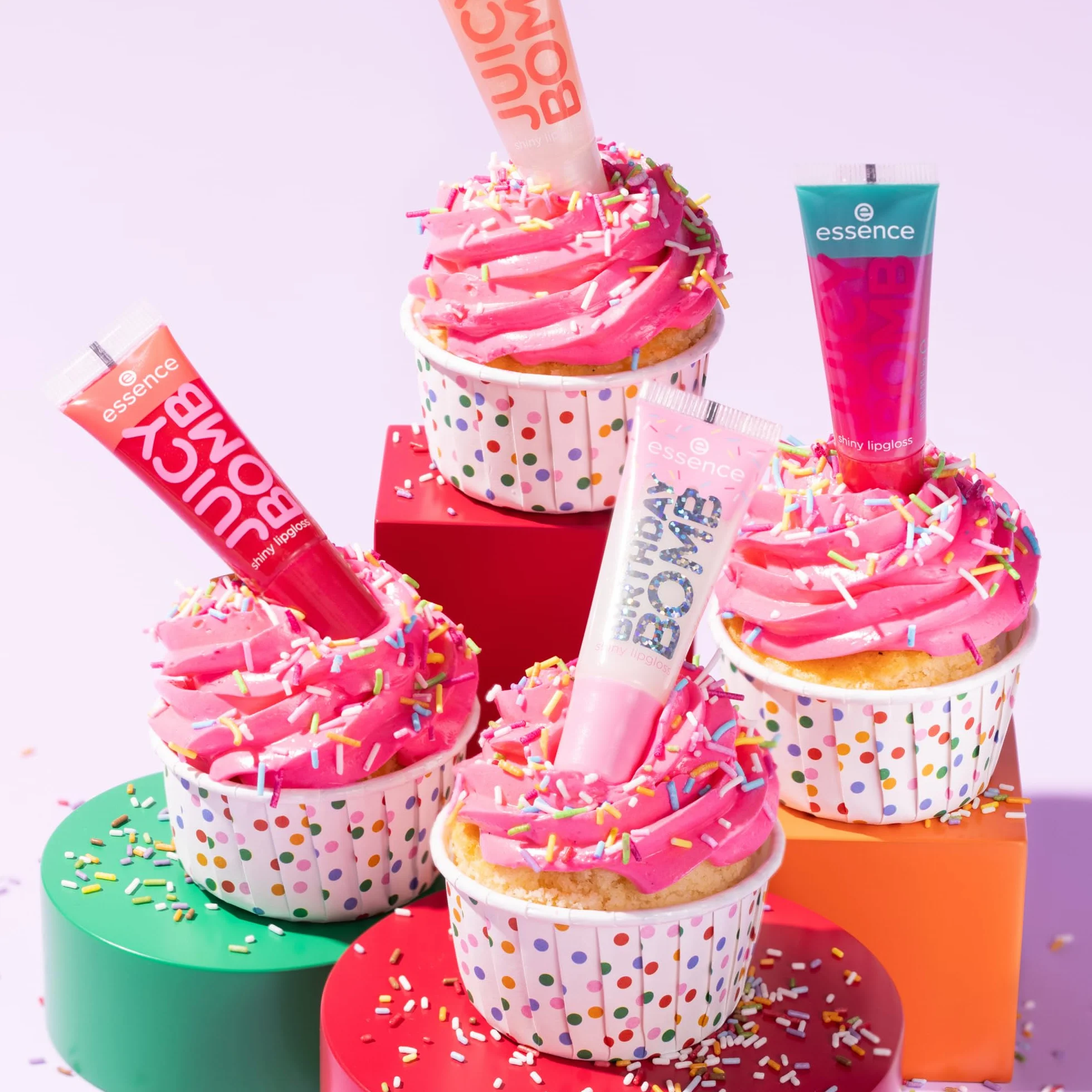 essence Brillo de labios BIRTHDAY BOMB 10ml natural brillante