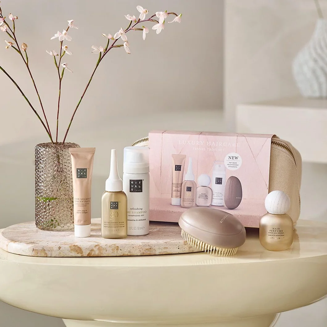 RITUALS Set de Viaje para el Cabello - 4 Esenciales con Champú Detox, Champú Seco, Mascarilla y Perfume