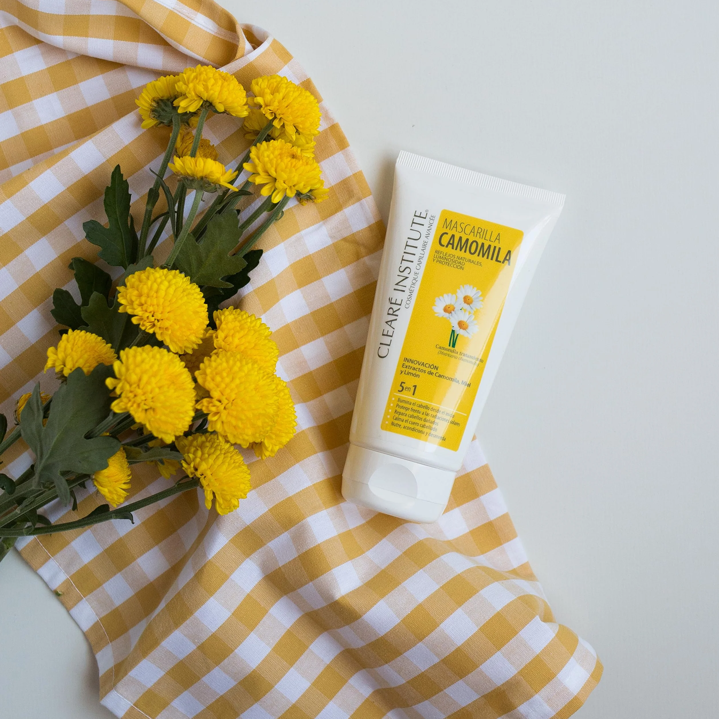 Mascarilla Camomila Natural 150 ml Sin Sulfatos SLS SLES Parabenos Siliconas Nutre Aclara Pelo Rubio Castaño 97% Ingredientes Naturales