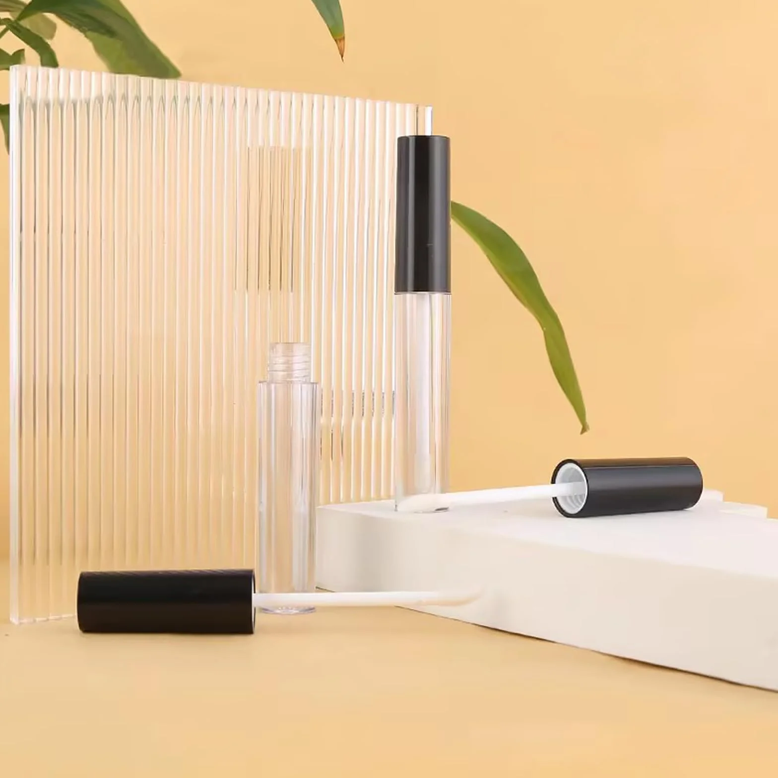 CHENYU 12 Piezas Tubos de Brillo de Labios Vacíos Recargables 10 ml Negro Claro con Tapa a Prueba de Fugas