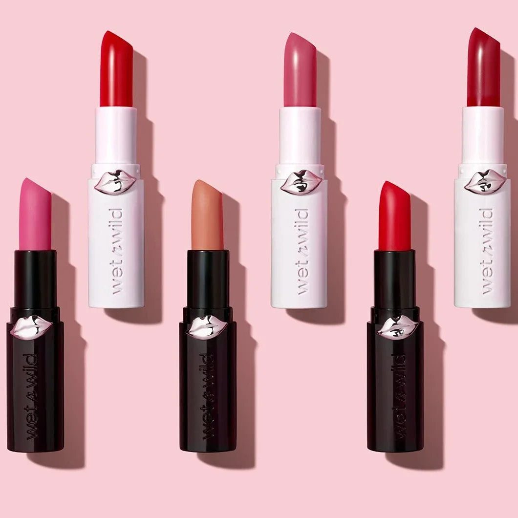 Wet n Wild MEGALAST LIPSTICK Barra de Labios Hidratante Color Intenso Acabado Brillante Larga Duración Vegana Pinky Ring 1 Unidad