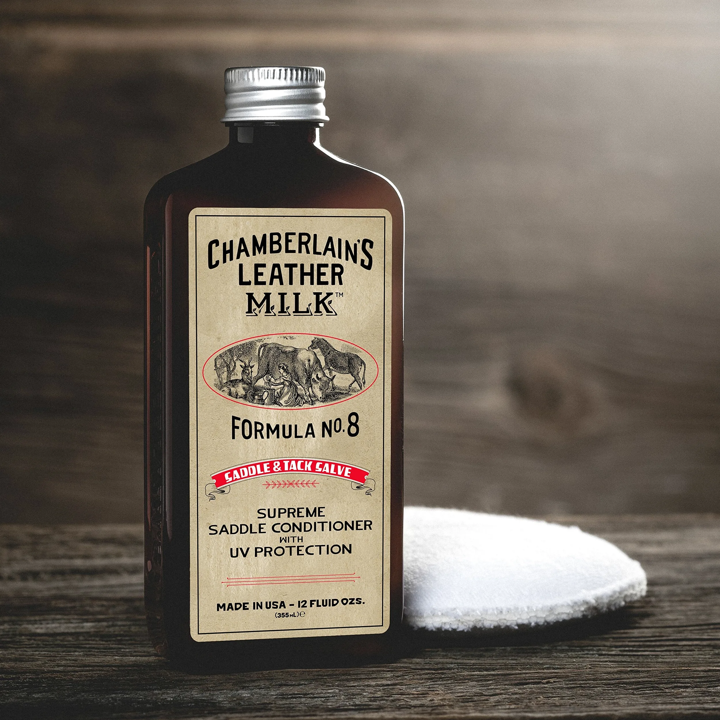 Chamberlain's Leather Milk - Saddle Conditioner No. 8 - Acondicionador Natural para el Cuero de Bridas y monturas - Protección contra los Rayos UV - con Almohadilla de aplicación