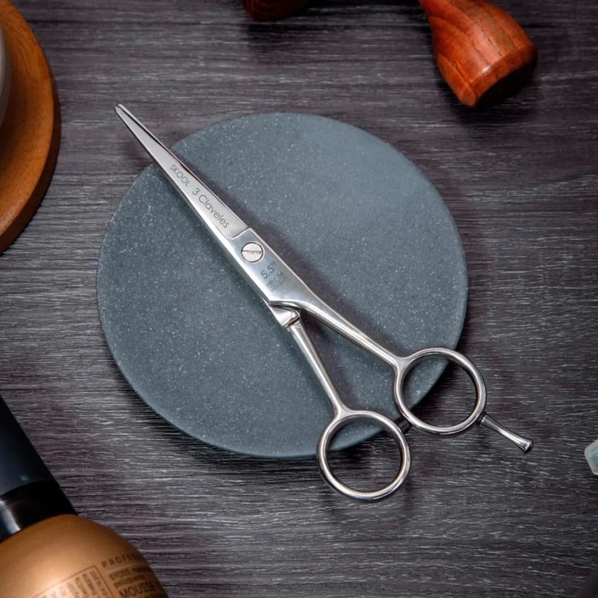3 Claveles Skool Tijera de Peluquería de Corte 5.5"