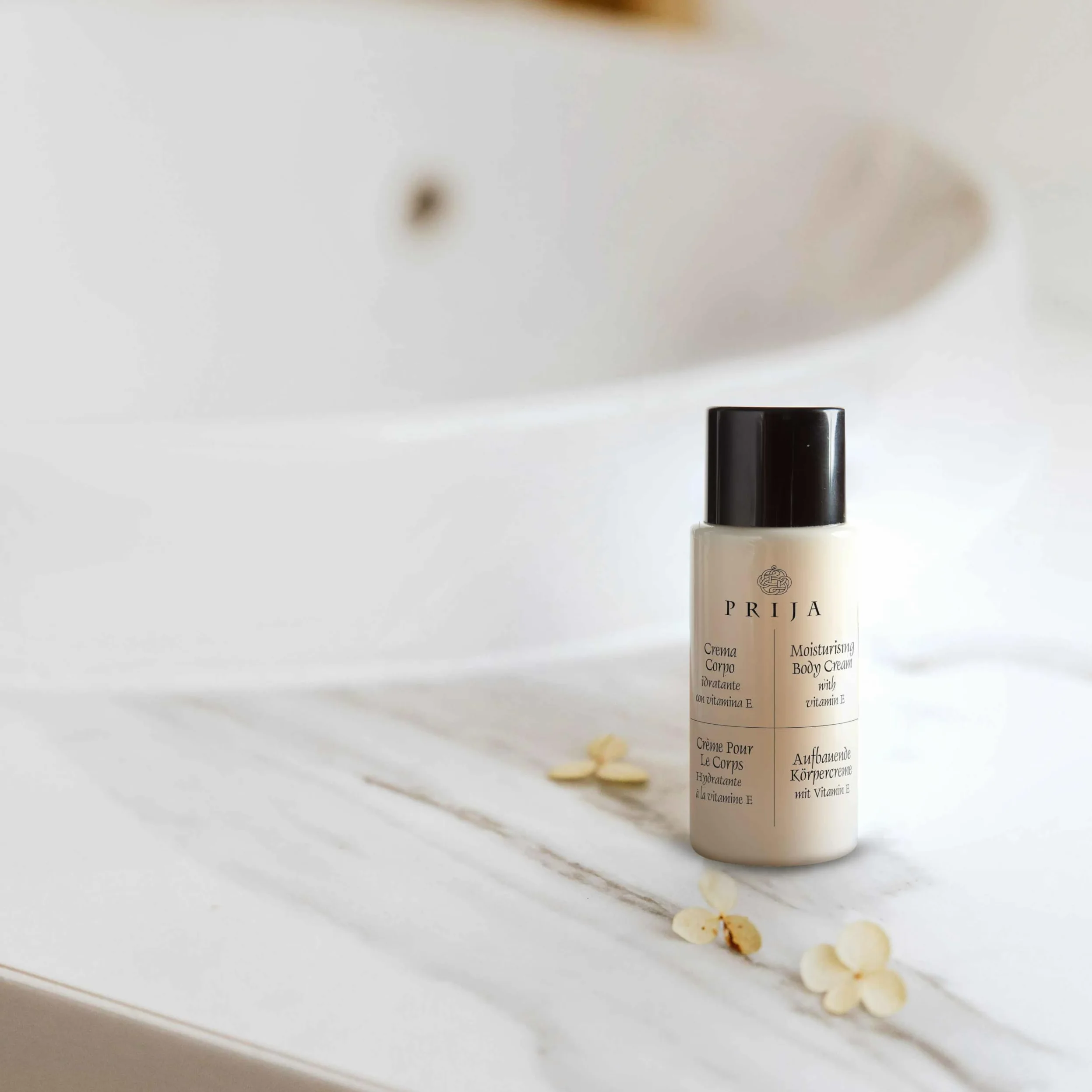Prija Loción corporal, crema corporal con vitamina E para manos y cuerpo, 40 ml, loción hidratante en frasco de Italia, Hoteles Spa Wellness, AIRBNB, apartamentos (100 unidades)